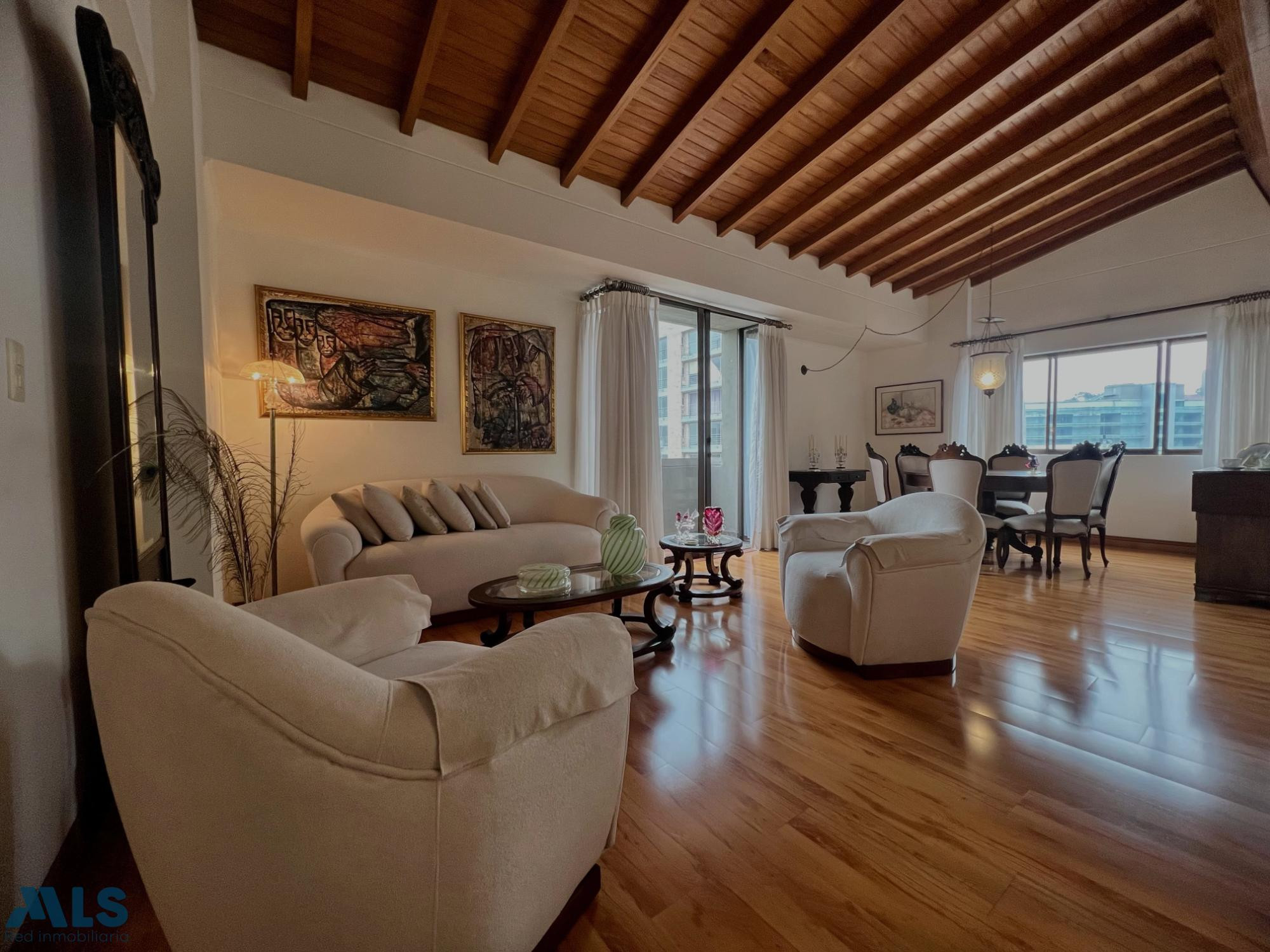 Excelente ubicación en las lomas, penthouse duplex. medellin - las lomas no 2