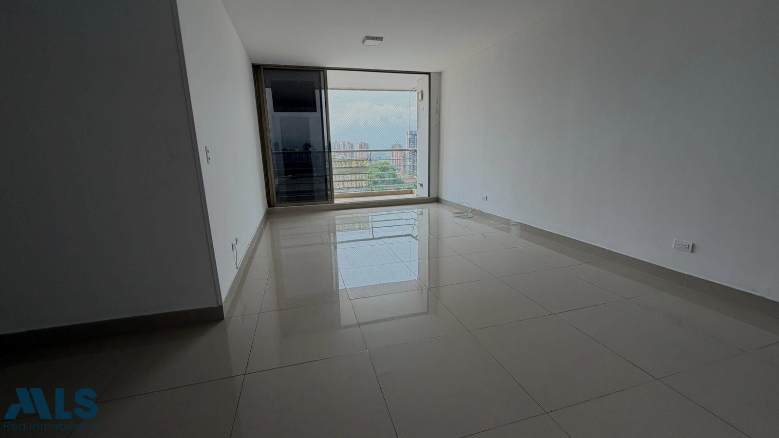 APARTAMENTO A UNOS PASOS DEL CENTRO COMERCIAL SANTAFE medellin - oviedo