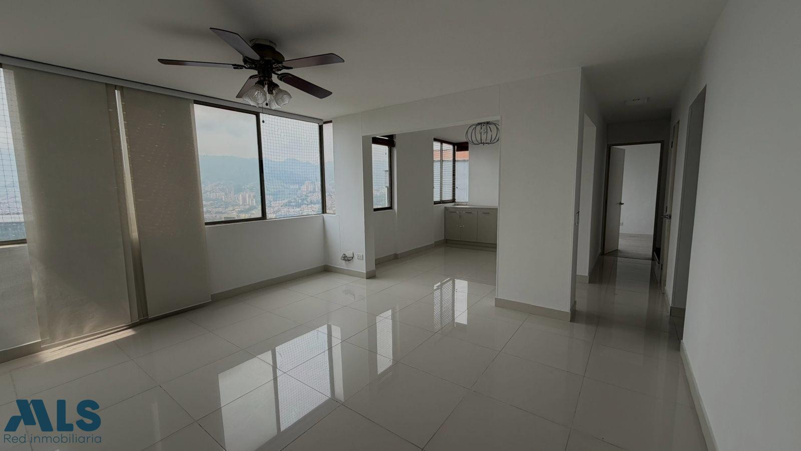 PENTHAUSE A PASOS DEL CENTRO COMERCIAL SANTAFE medellin - oviedo