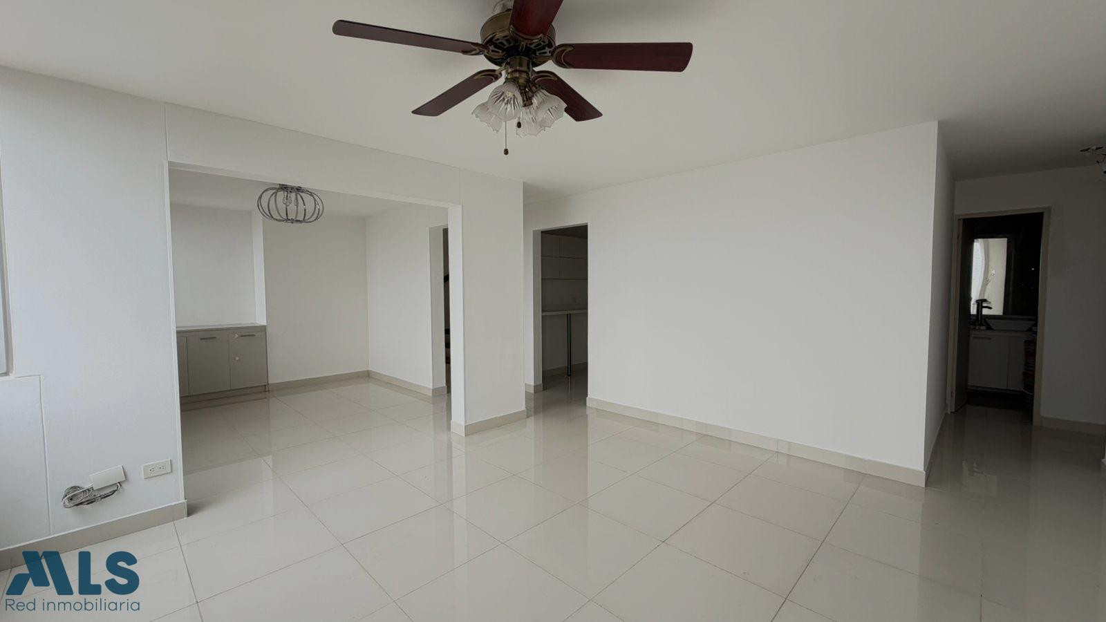 PENTHAUSE A PASOS DEL CENTRO COMERCIAL SANTAFE medellin - oviedo