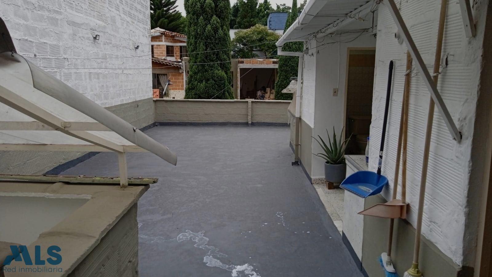 VENTA CASA LAS FLORES ENVIGADO envigado - las flores