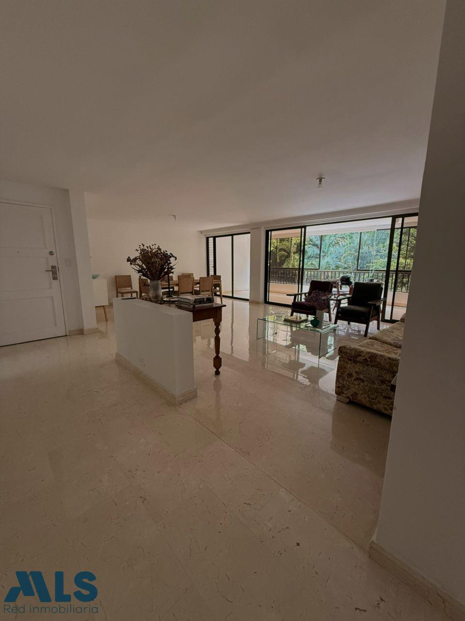 HERMOSO APARTAMENTO EN EL POBLADO SECTOR TRANQUILO medellin - la florida