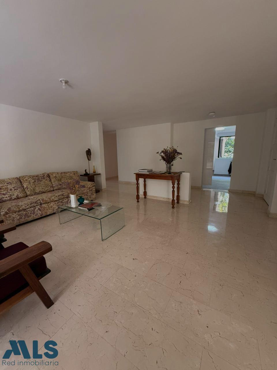 HERMOSO APARTAMENTO EN EL POBLADO SECTOR TRANQUILO medellin - la florida