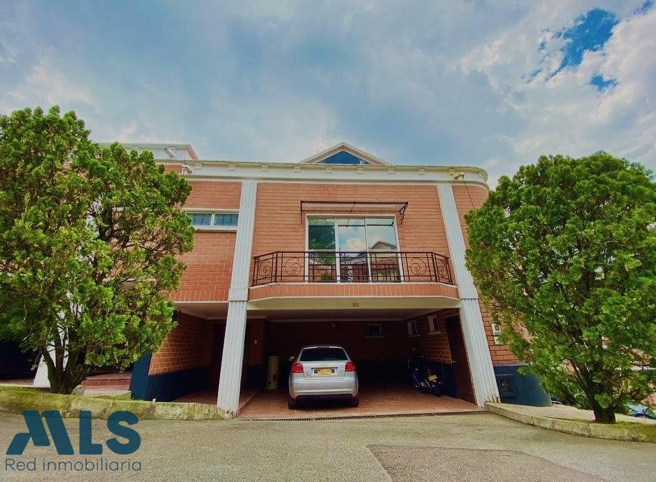 Hermosa casa en Altos del Poblado, un verdadero hogar medellin - altos del poblado