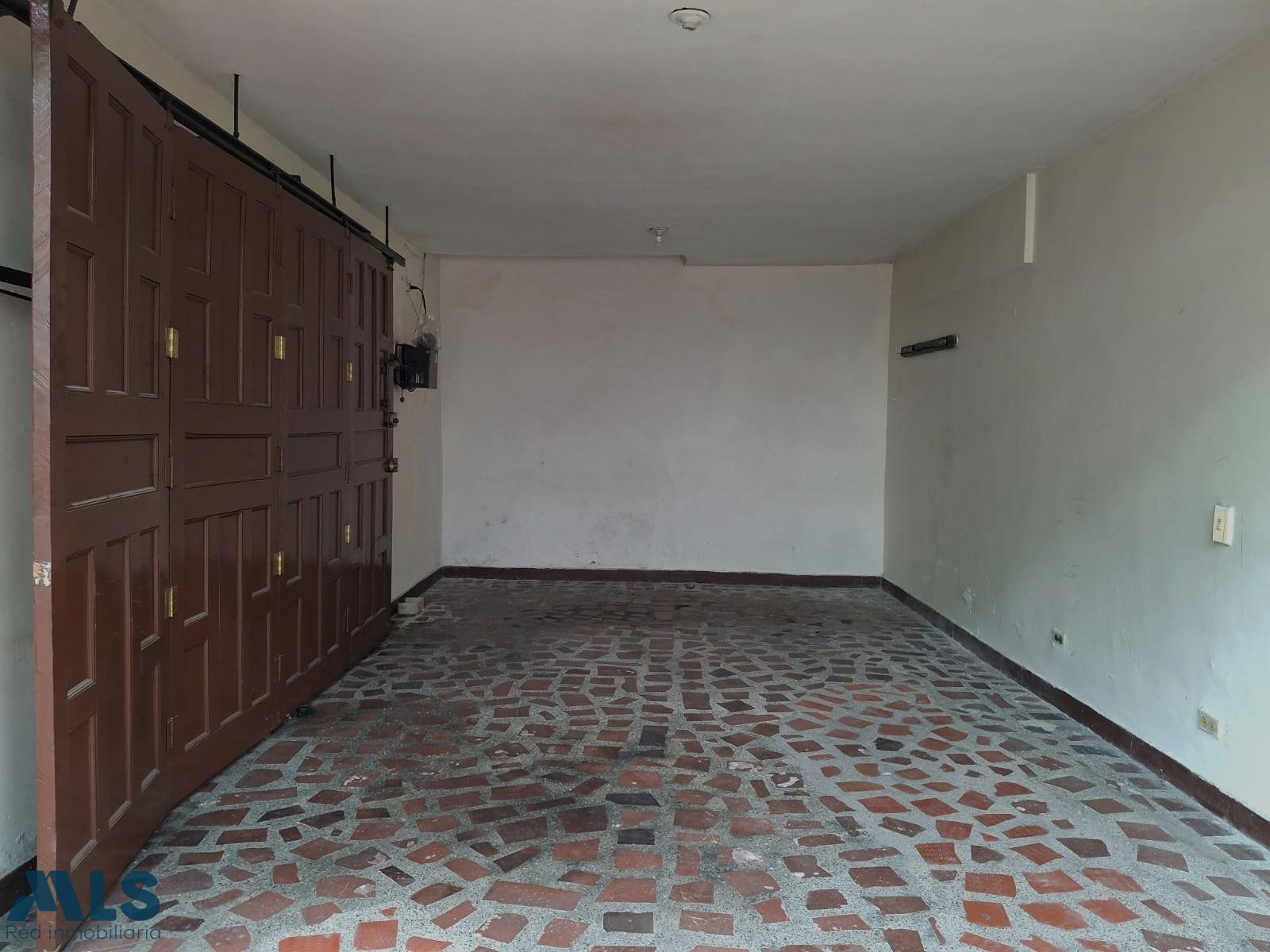 Casa Unifamiliar con excelente ubicación. medellin - santa monica