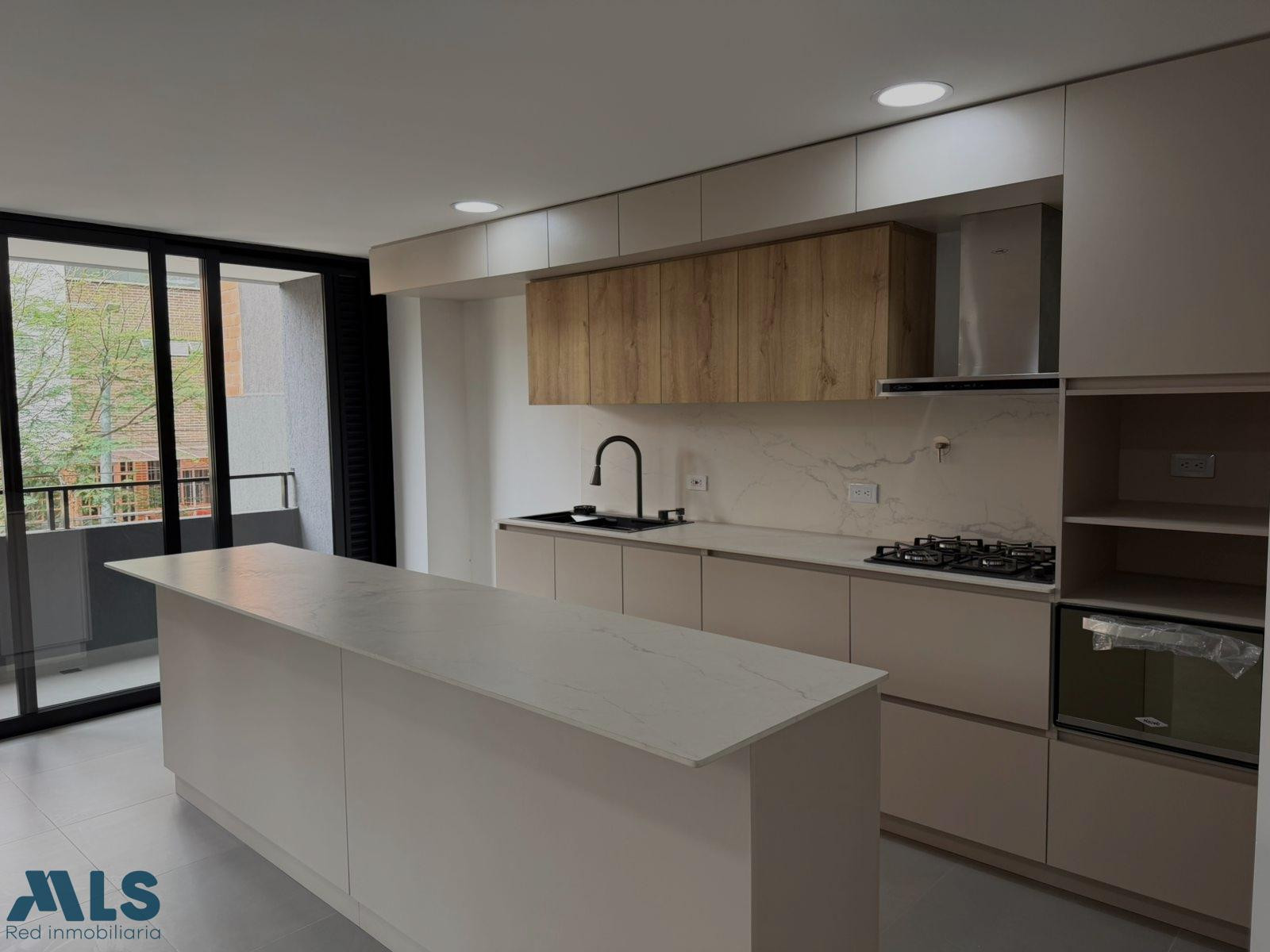 ¡Para estrenar! Amplio apartamento con terraza en Laureles medellin - san joaquin