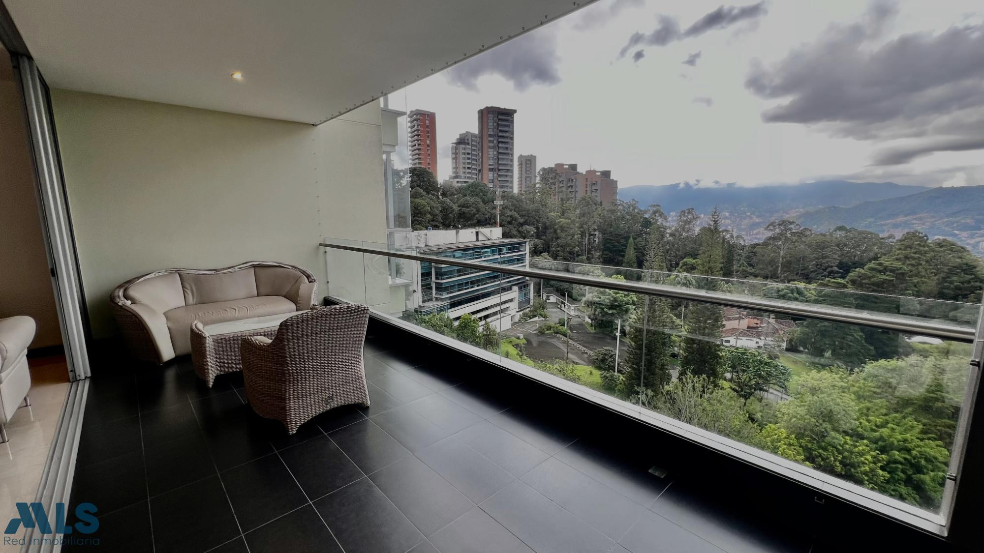 EXCLUSIVO APARTAMENTO EN EL POBLADO CON VISTA A LA CIUDAD medellin - los balsos no 2