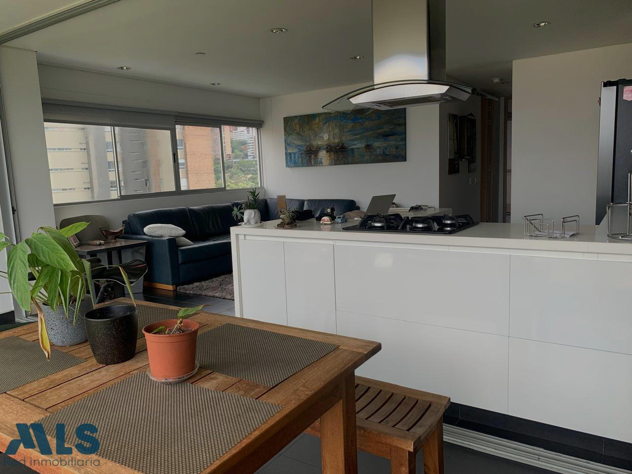 EXCLUSIVO APARTAMENTO CON LA MEJOR VISTA, EN EL POBLADO medellin - los balsos no 1