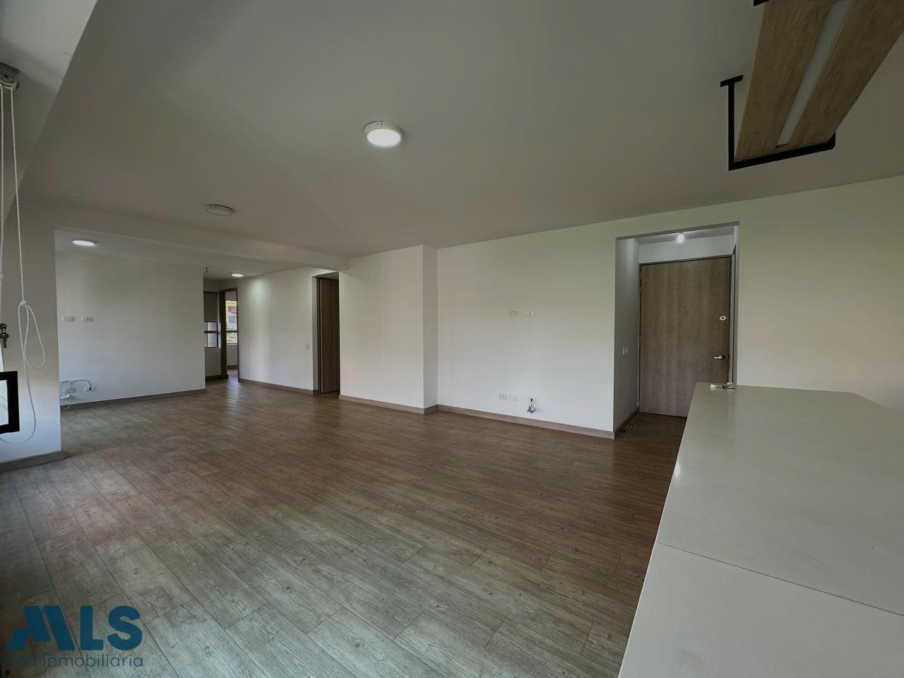 Diseño, amplitud y una vista que lo es todo. medellin - loma de san julian