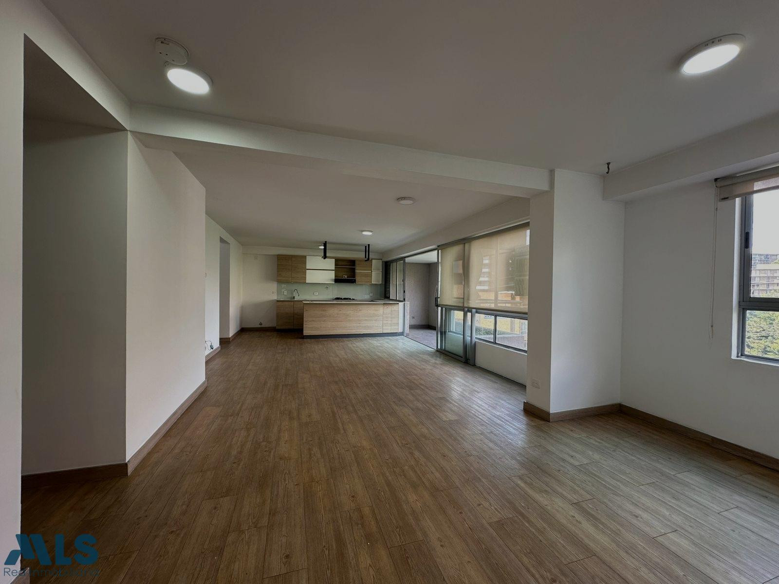 Diseño, amplitud y una vista que lo es todo. medellin - loma de san julian