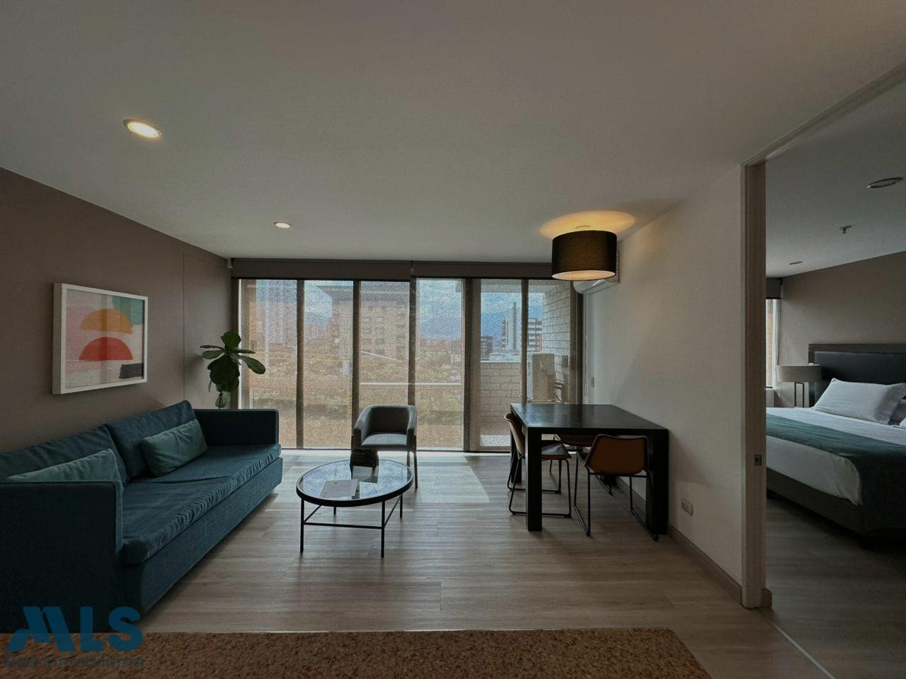 El privilegio de vivir o invertir con servicios de hotel. medellin - oviedo