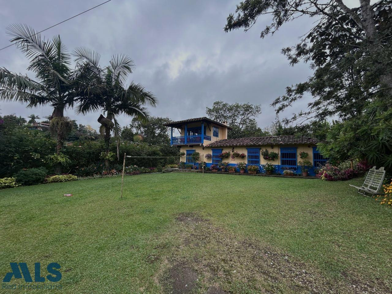 HERMOSA CASA FINCA EN VENTA rionegro - v las cuchillas