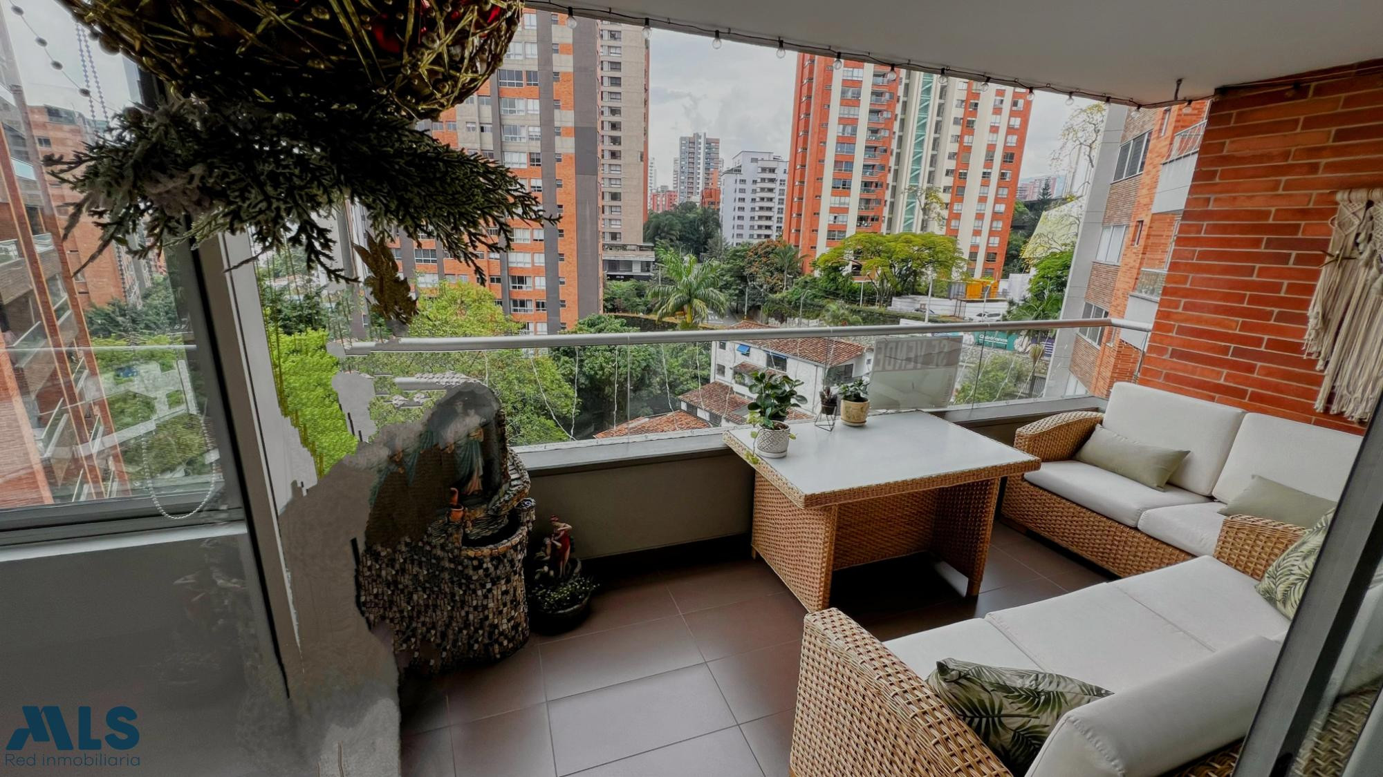 APARTAMENTO EN EXCLUSIVO SECTOR DEL POBLADO medellin - santa maria de los angeles