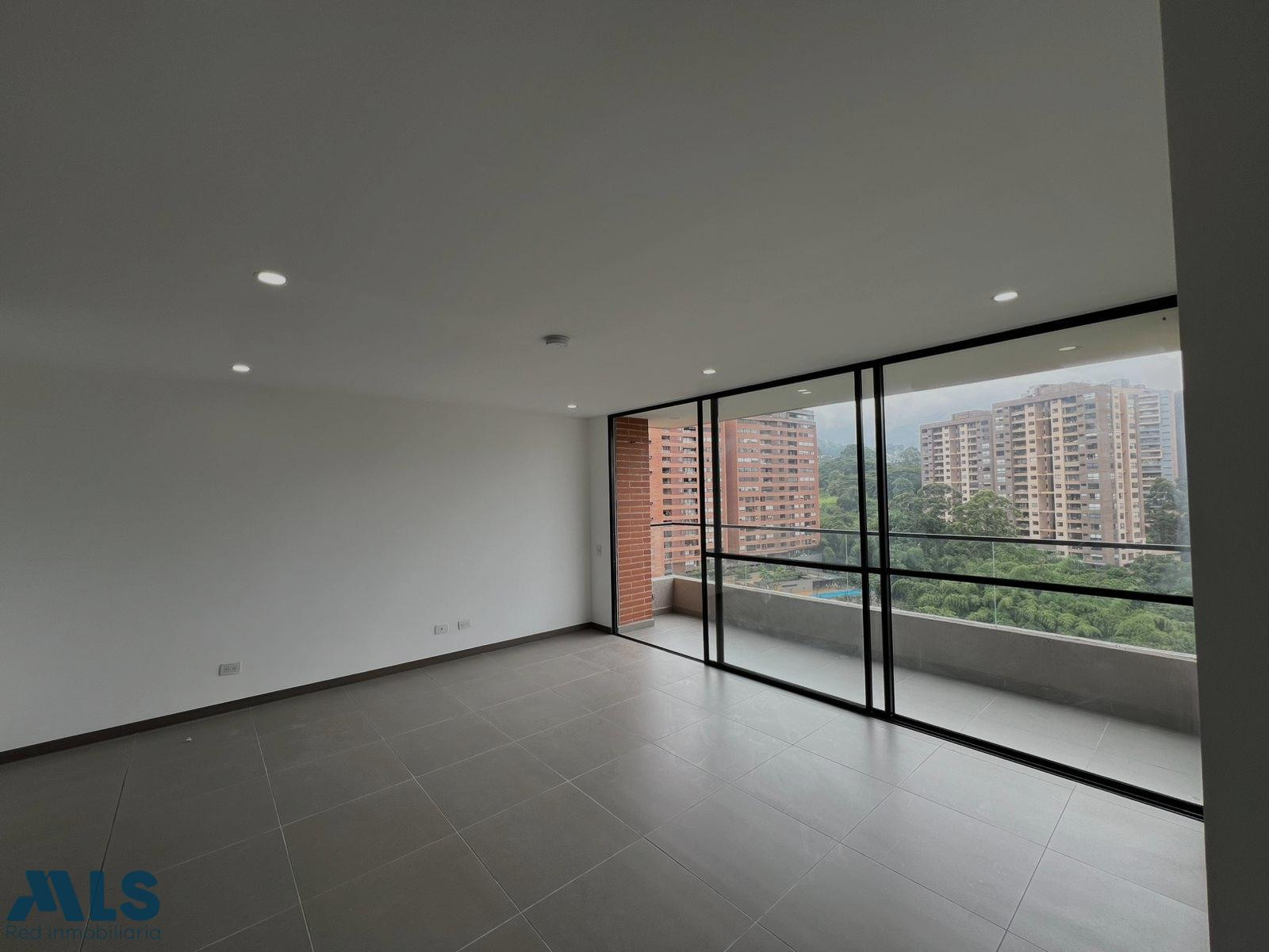 Apartamento para entrega inmediata, con excelente precio en unidad familiar. envigado - loma del escobero