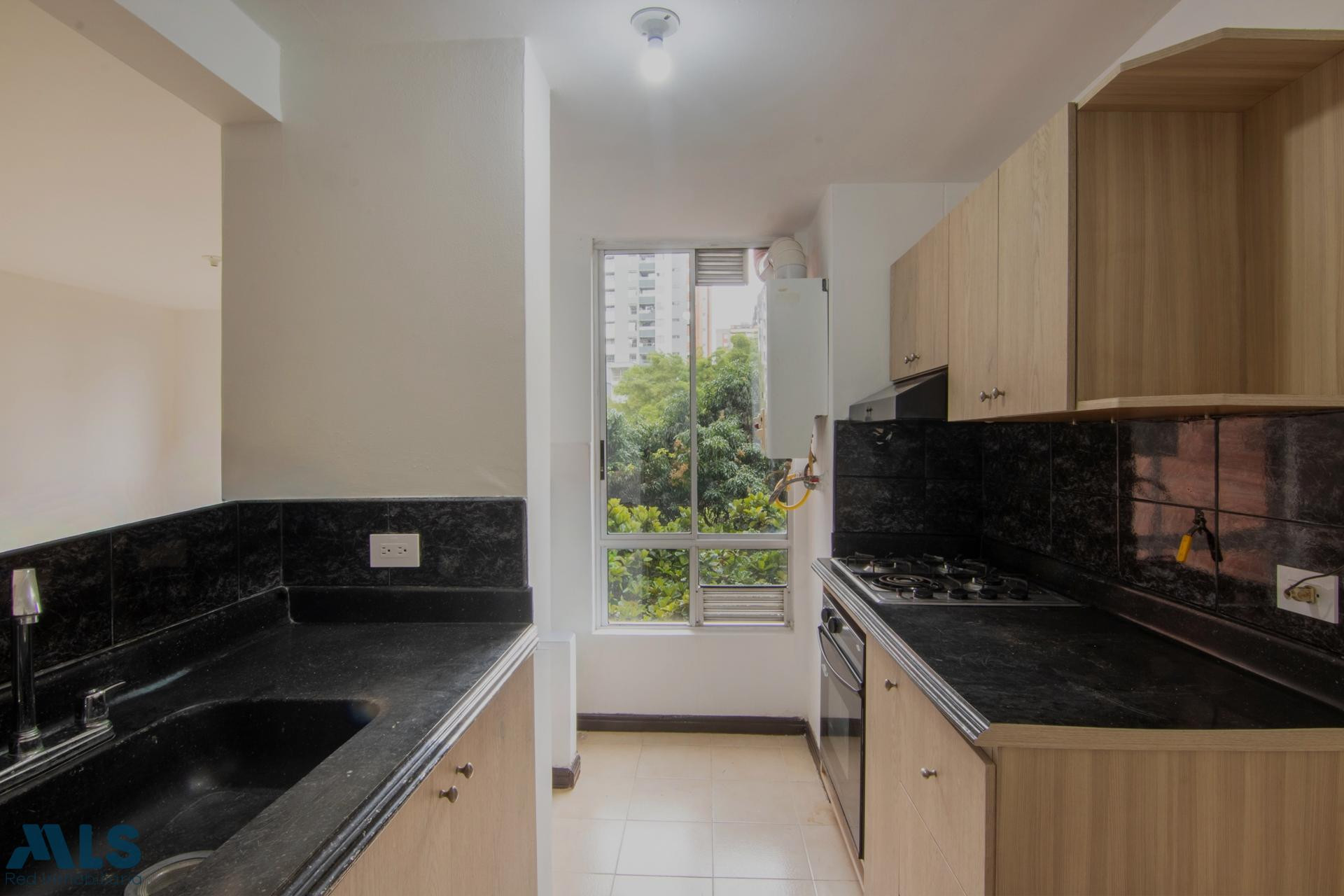 Apartamento en excelente ubicación medellin - loma de san julian
