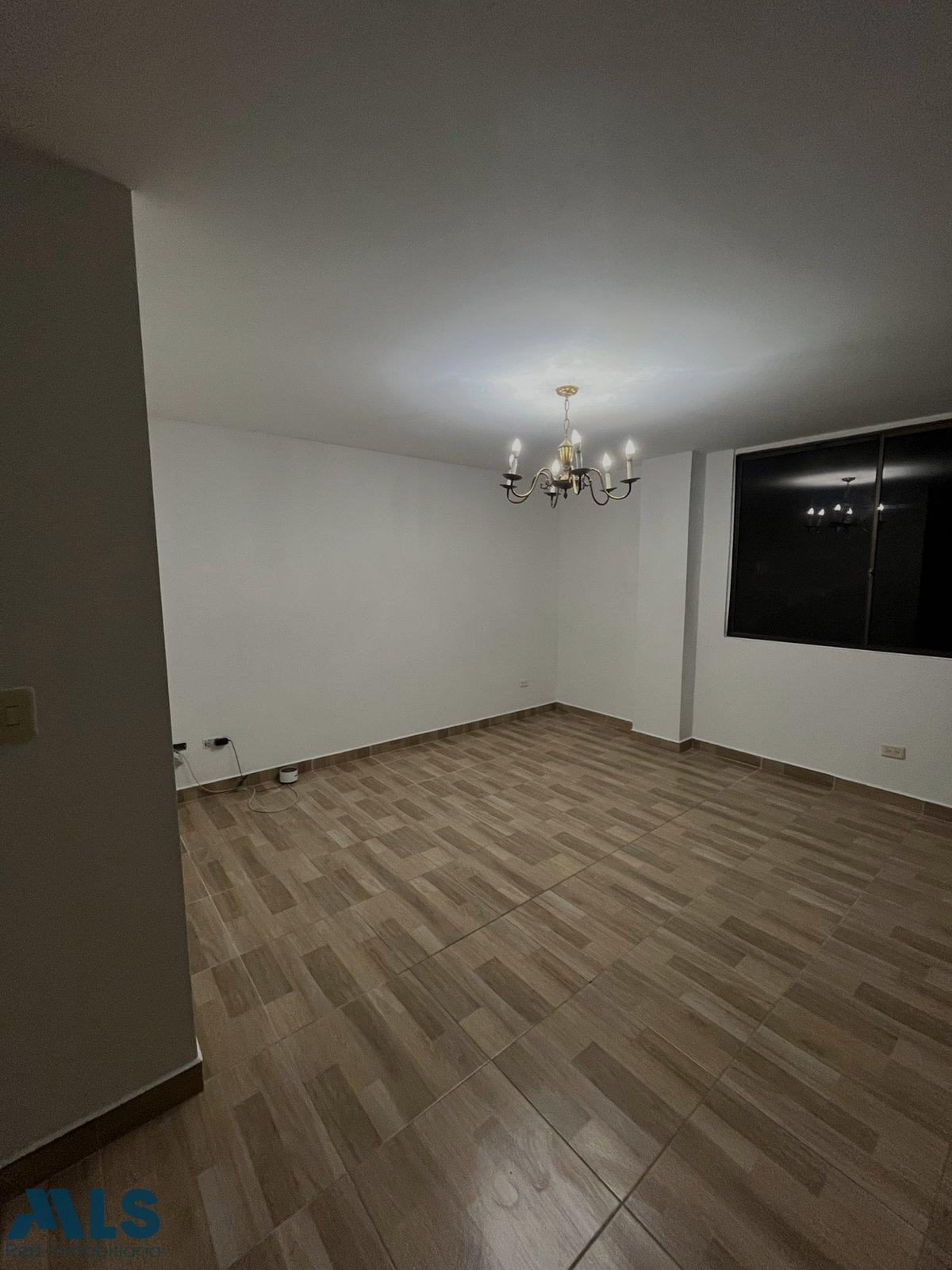 Apartamento dúplex para remodelar medellin - patio bonito
