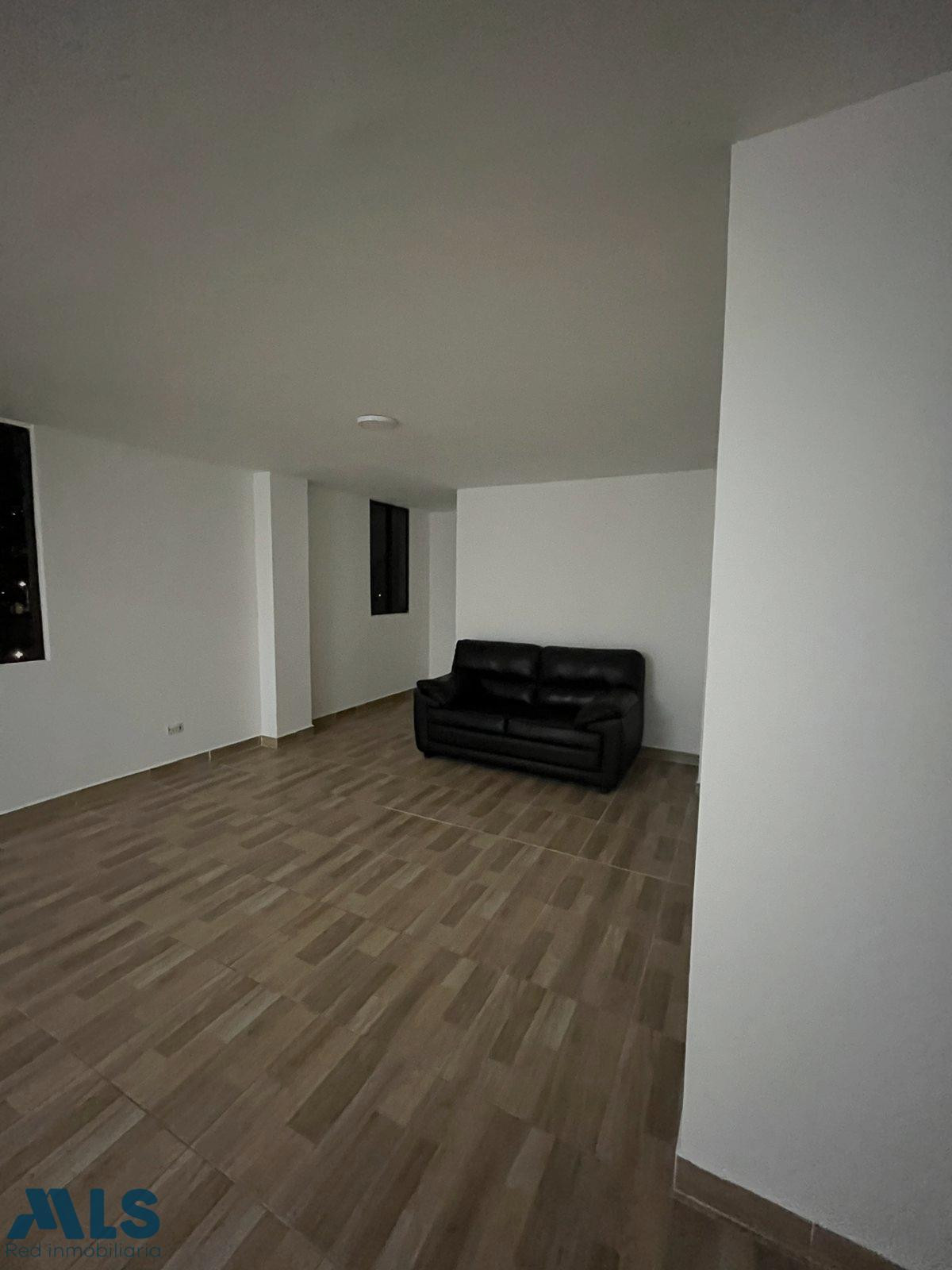 Apartamento dúplex para remodelar medellin - patio bonito