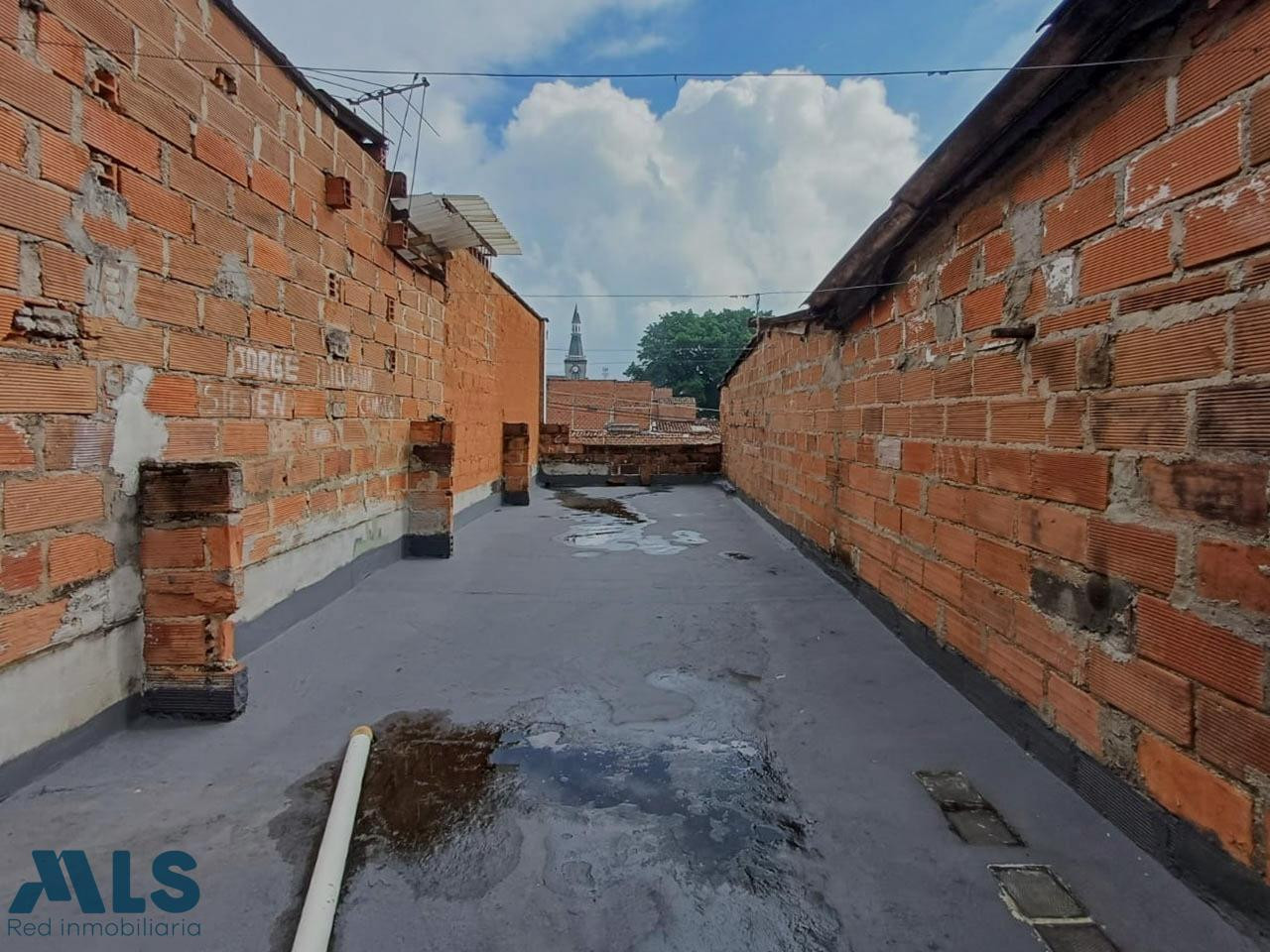 CASA POR INVERSION PARA LA VENTA EN LA ESTRELLA la-estrella - centro