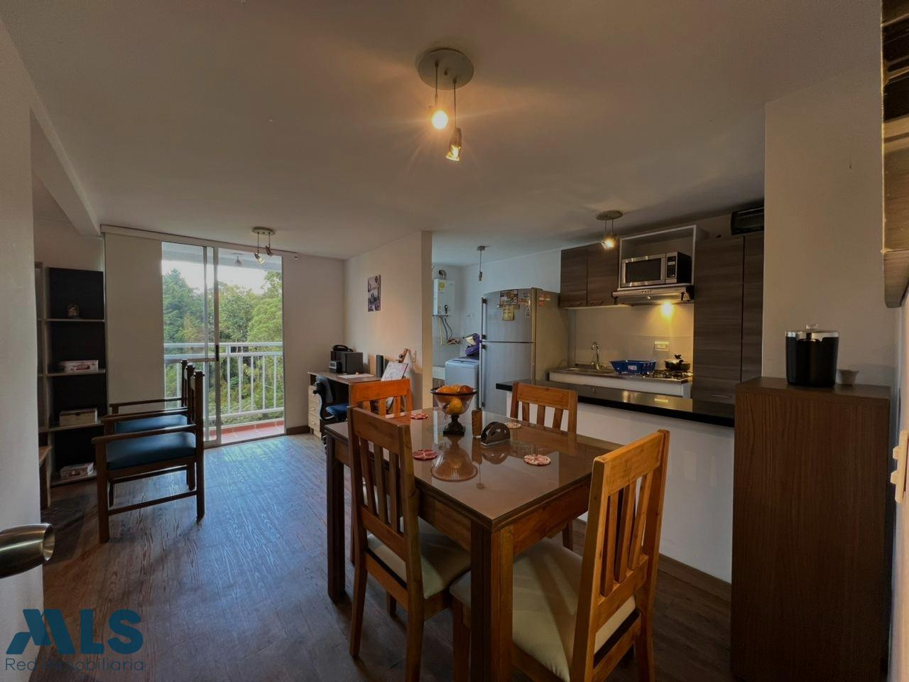 APARTAMENTO CON HERMOSA VISTA EN UNIDAD CERRADA rionegro - sector los colegios