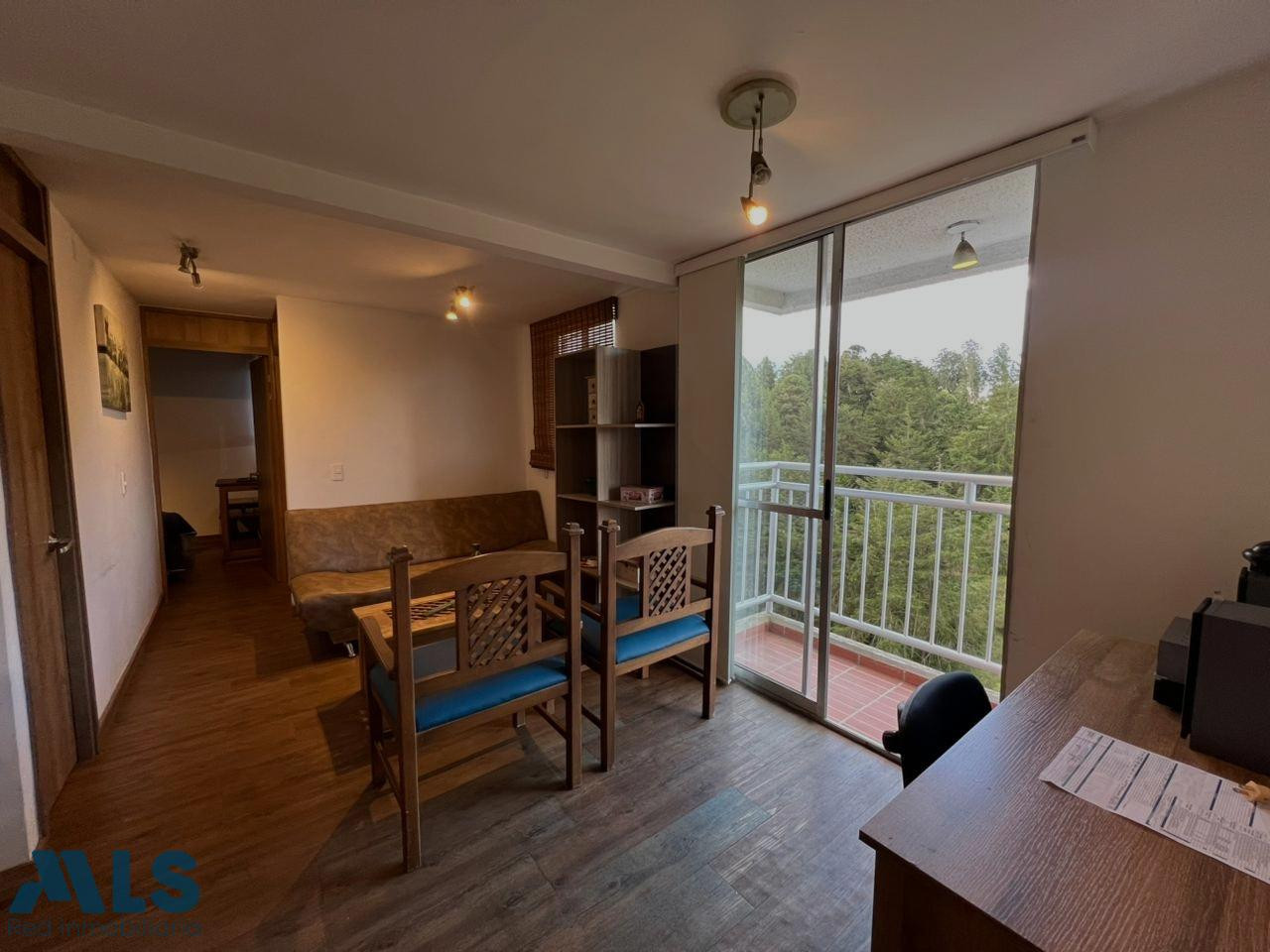 APARTAMENTO CON HERMOSA VISTA EN UNIDAD CERRADA rionegro - sector los colegios