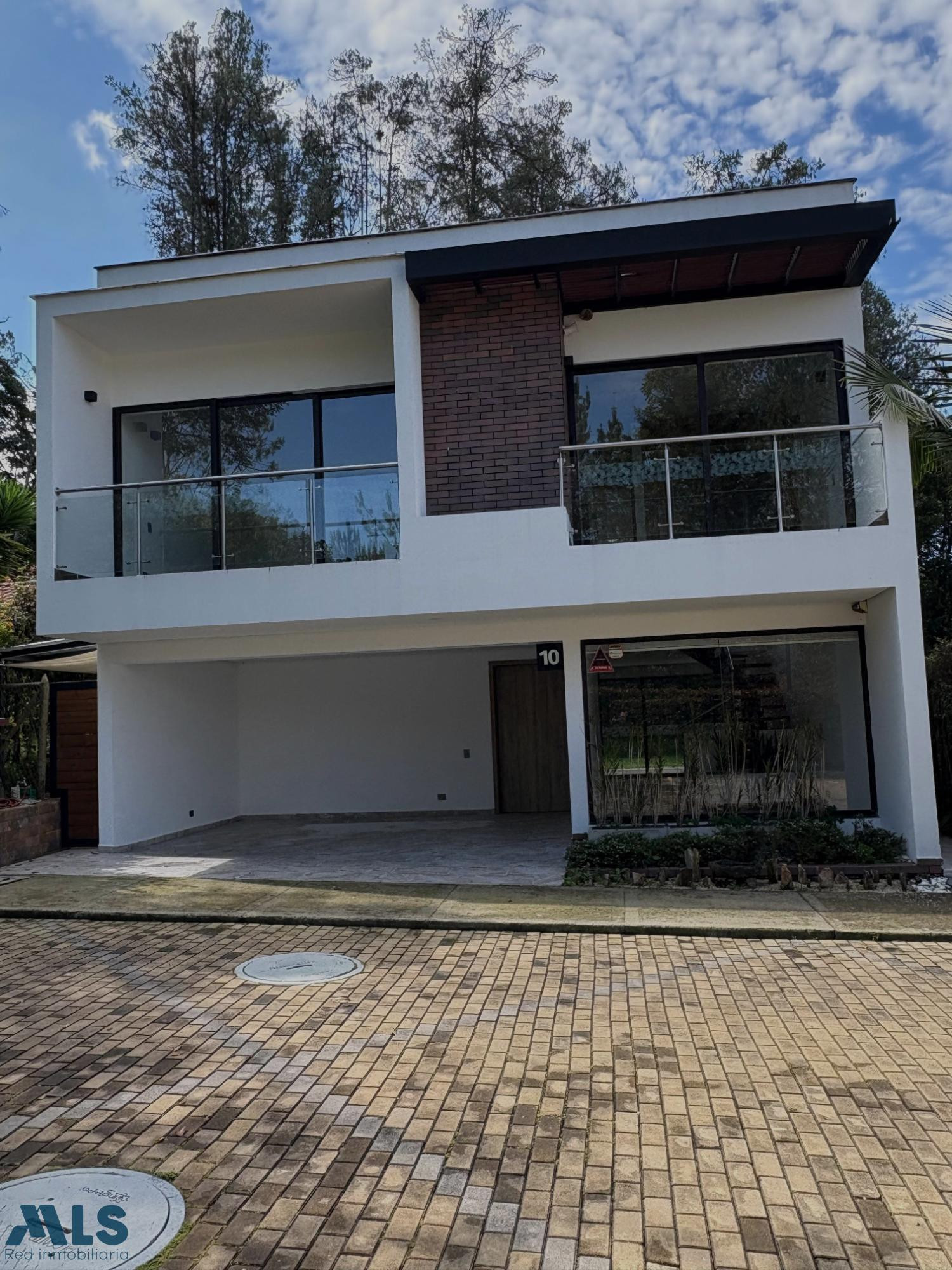 GRAN CASA CON HERMOSOS ACABADOS el-retiro - retiro campestre