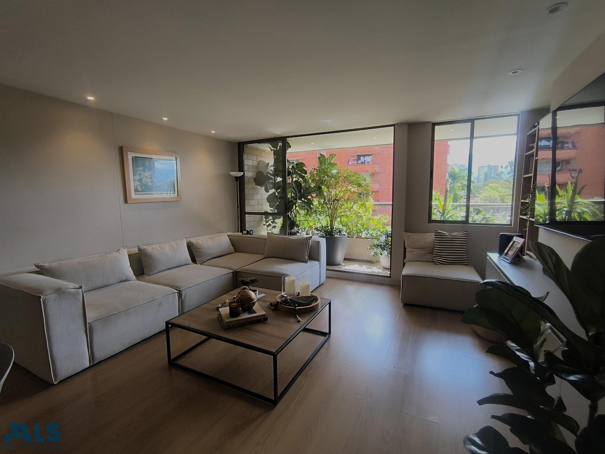 venta de apartamento remodelado en San Lucas medellin - san lucas