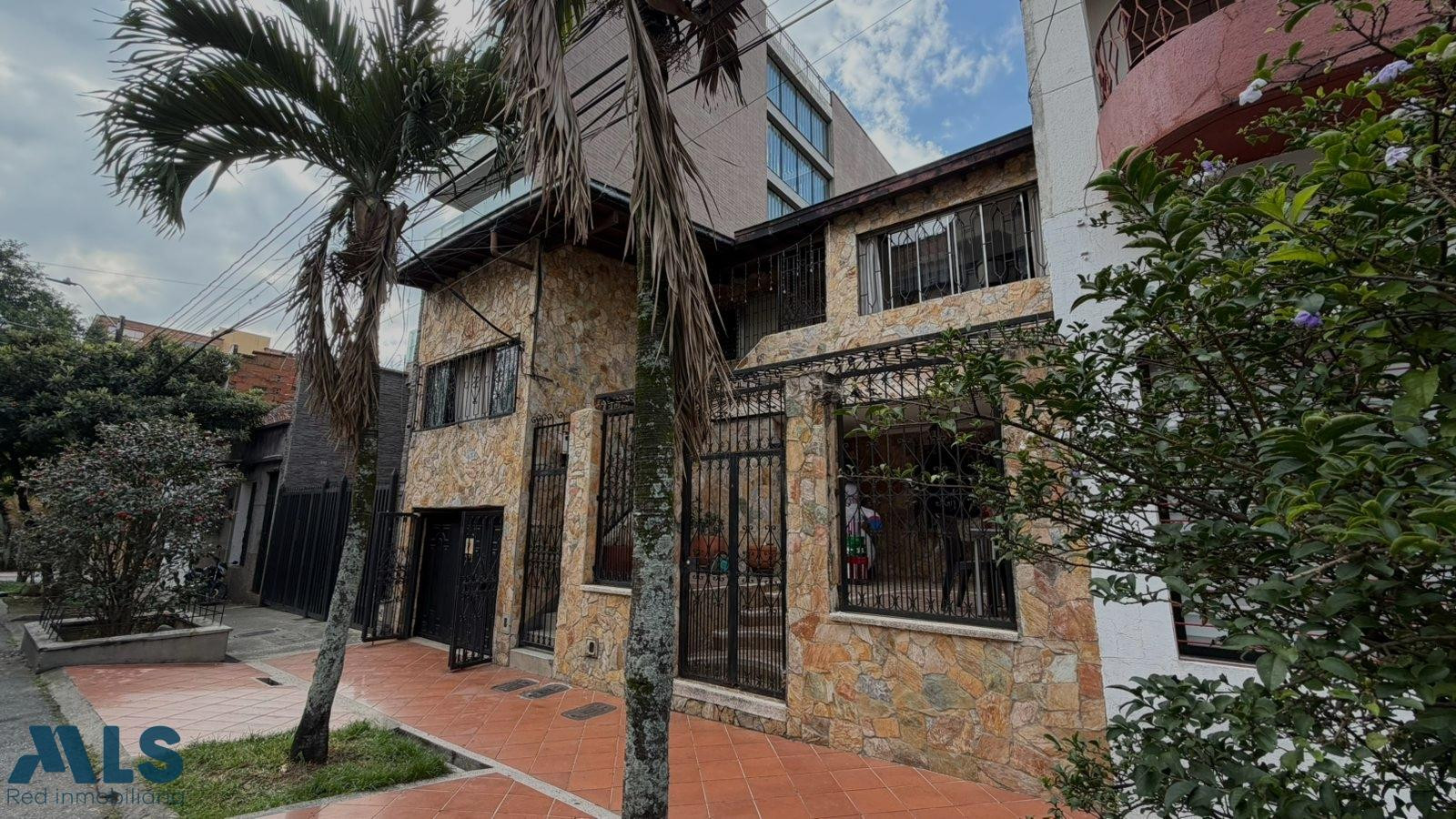 CASA EN LAURELES IDEAL PARA COMERCIO O VIVIENDA medellin - estadio