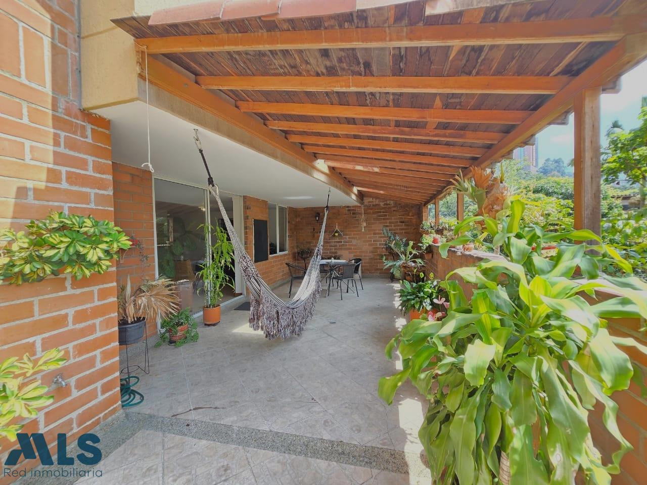 APARTAMENTO 145MTS +50MTS TERRAZA , LOMA DE LAS BRUJAS envigado - loma de las brujas