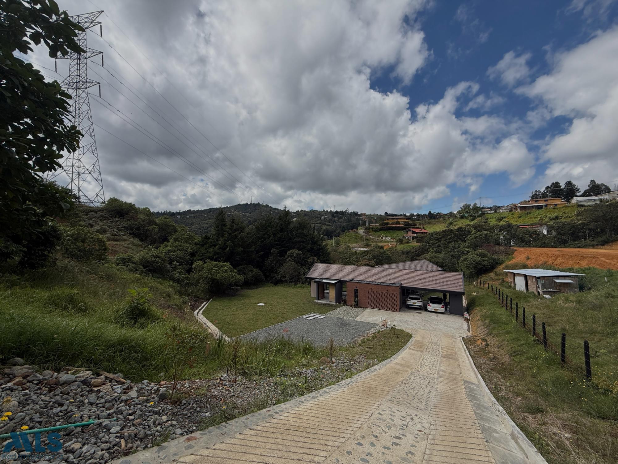 CASA PARA ESTRENAR EN BARRO BLANCO - SANTA ELENA santa-elena - barro blanco