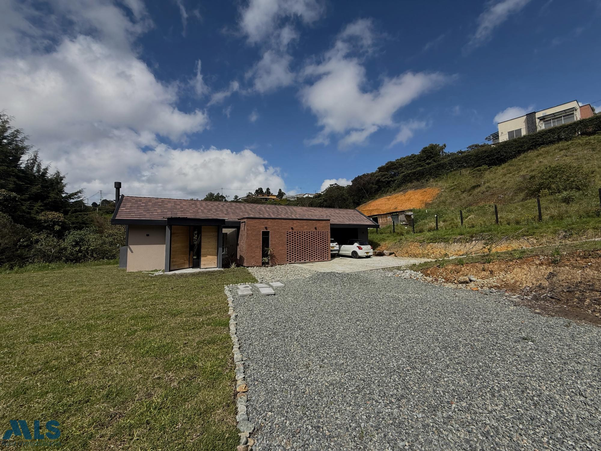CASA PARA ESTRENAR EN BARRO BLANCO - SANTA ELENA santa-elena - barro blanco