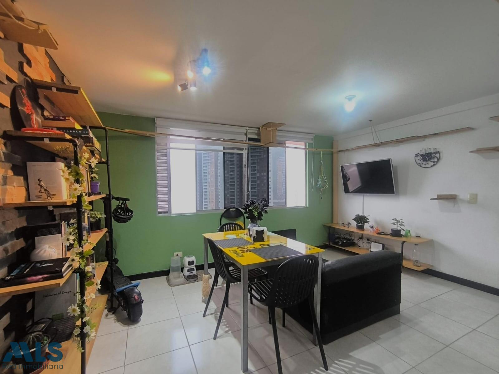 OPORTUNIDAD APARTAMENTO EN LA LOMA LOS BERNAL. medellin - loma de los bernal