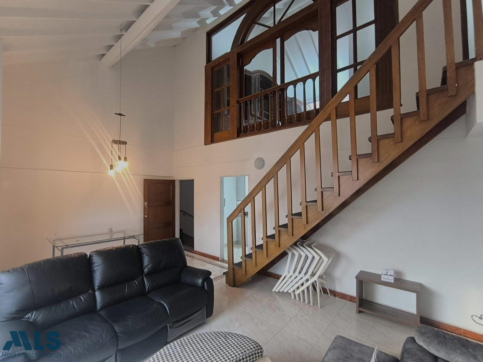 APARTAMENTO DUPLEX IDEAL PARA REMODELAR. medellin - la tomatera