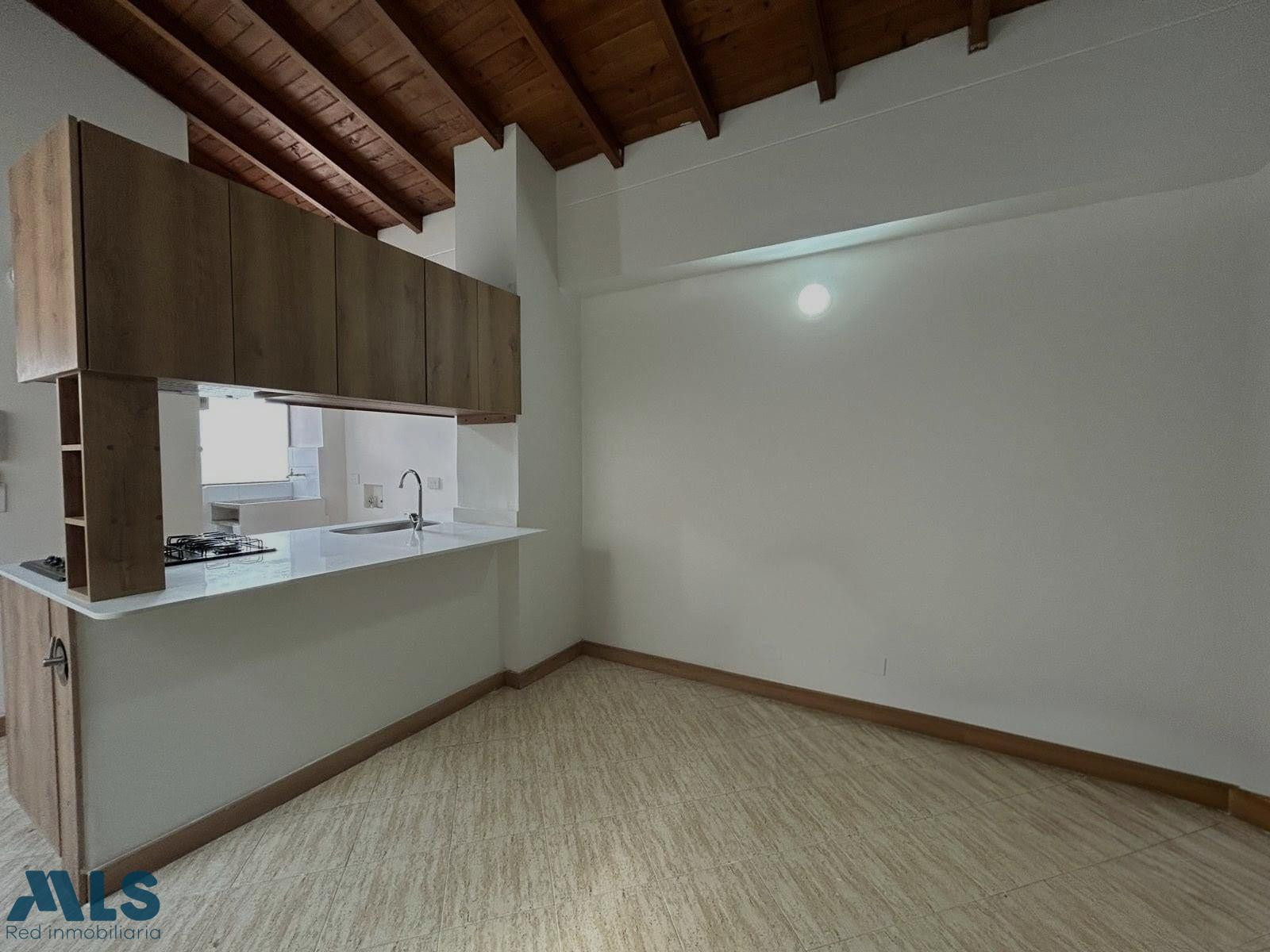 Apartaestudio en Edificio con parqueadero medellin - la palma