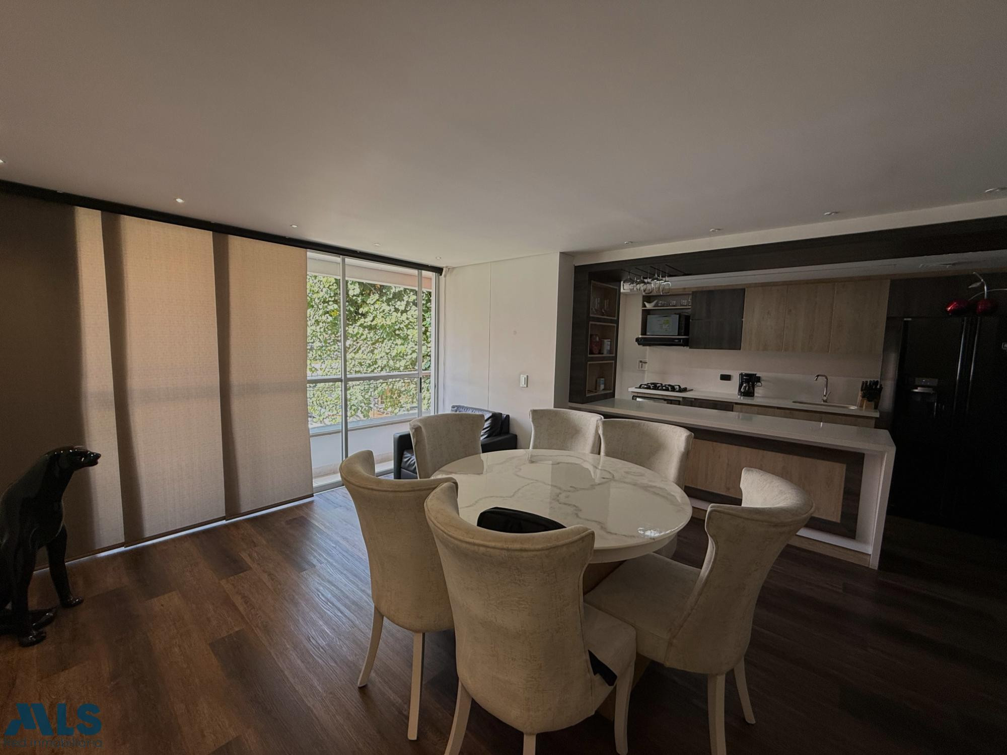 Apartamento con espacios generosos en Laureles medellin - nogal