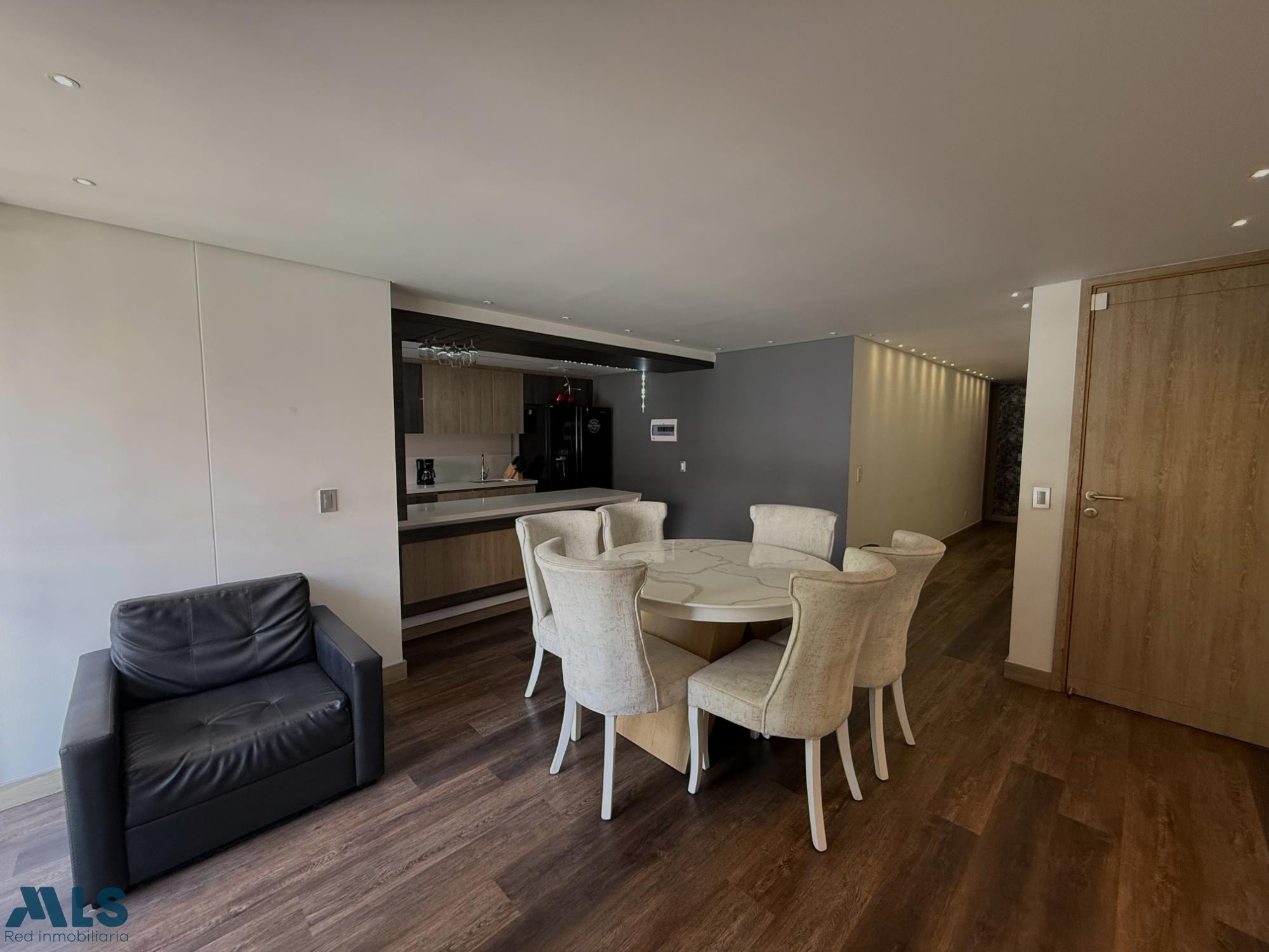 Apartamento con espacios generosos en Laureles medellin - nogal