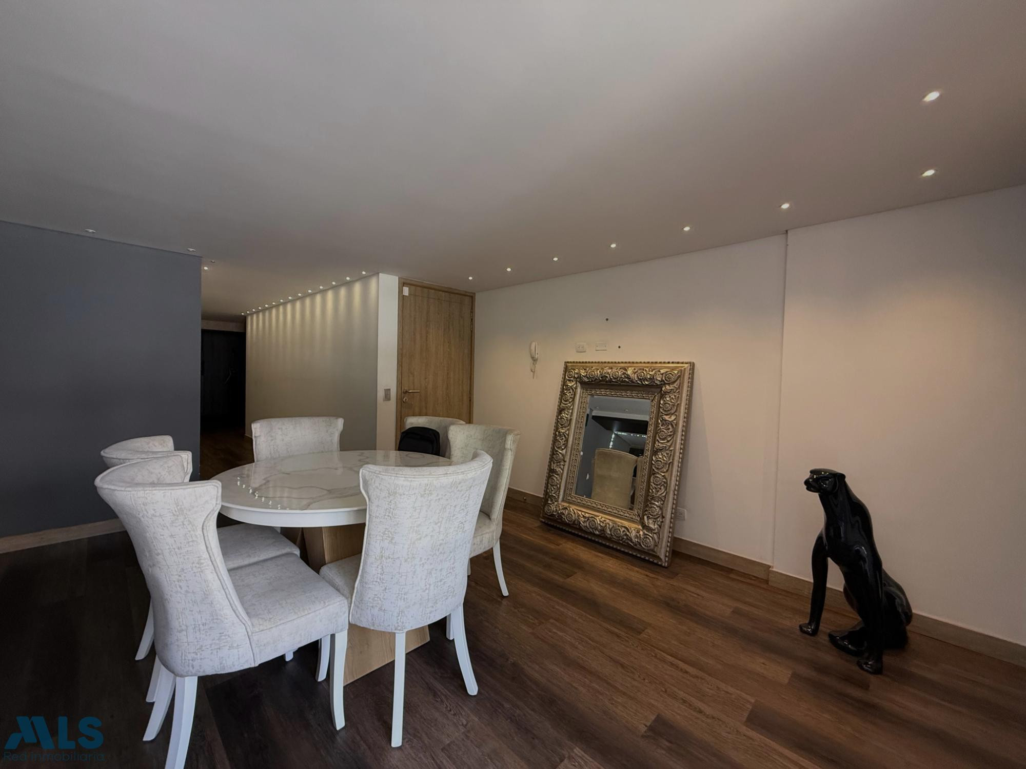 Apartamento con espacios generosos en Laureles medellin - nogal