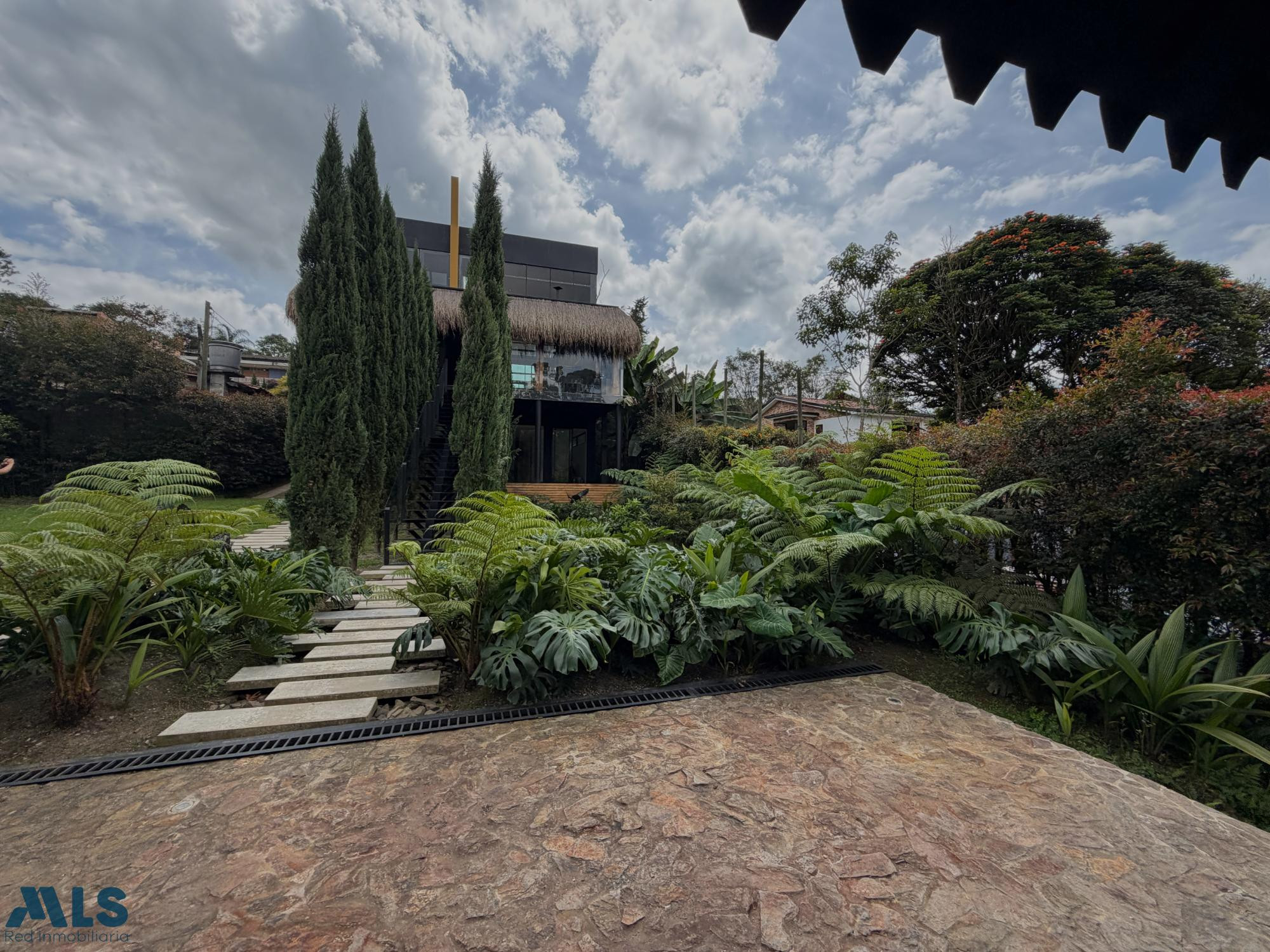 VENTA DE CASA CAMPESTRE CHIPRE LLANOGRANDE ANTIOQUIA rionegro - llanogrande