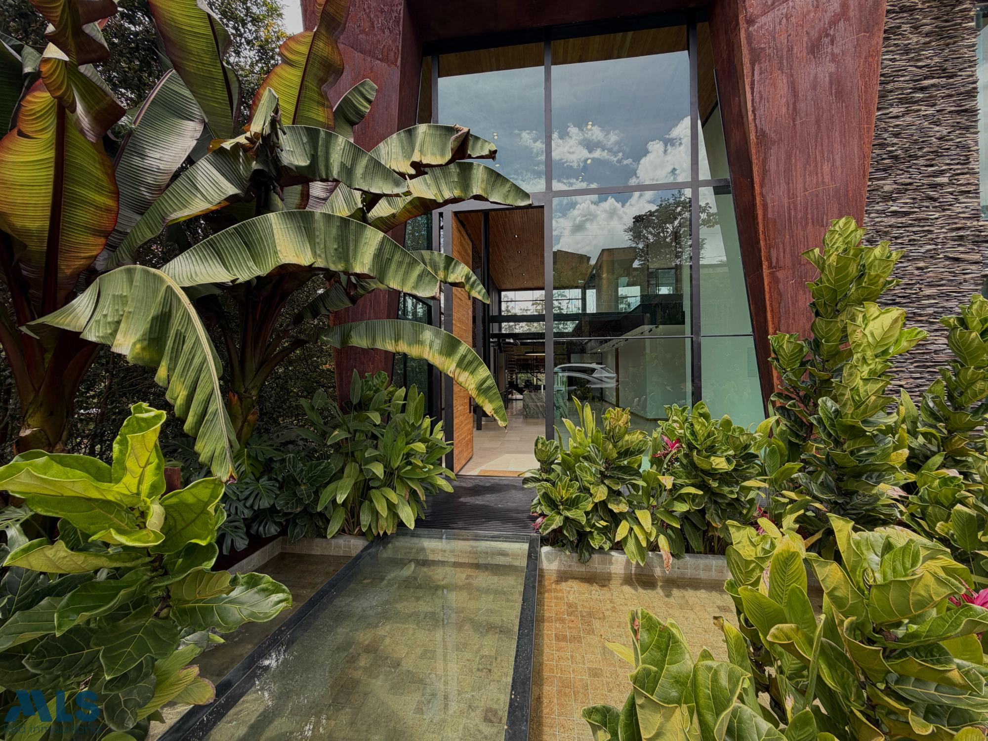 VENTA DE CASA CAMPESTRE CHIPRE LLANOGRANDE ANTIOQUIA rionegro - llanogrande