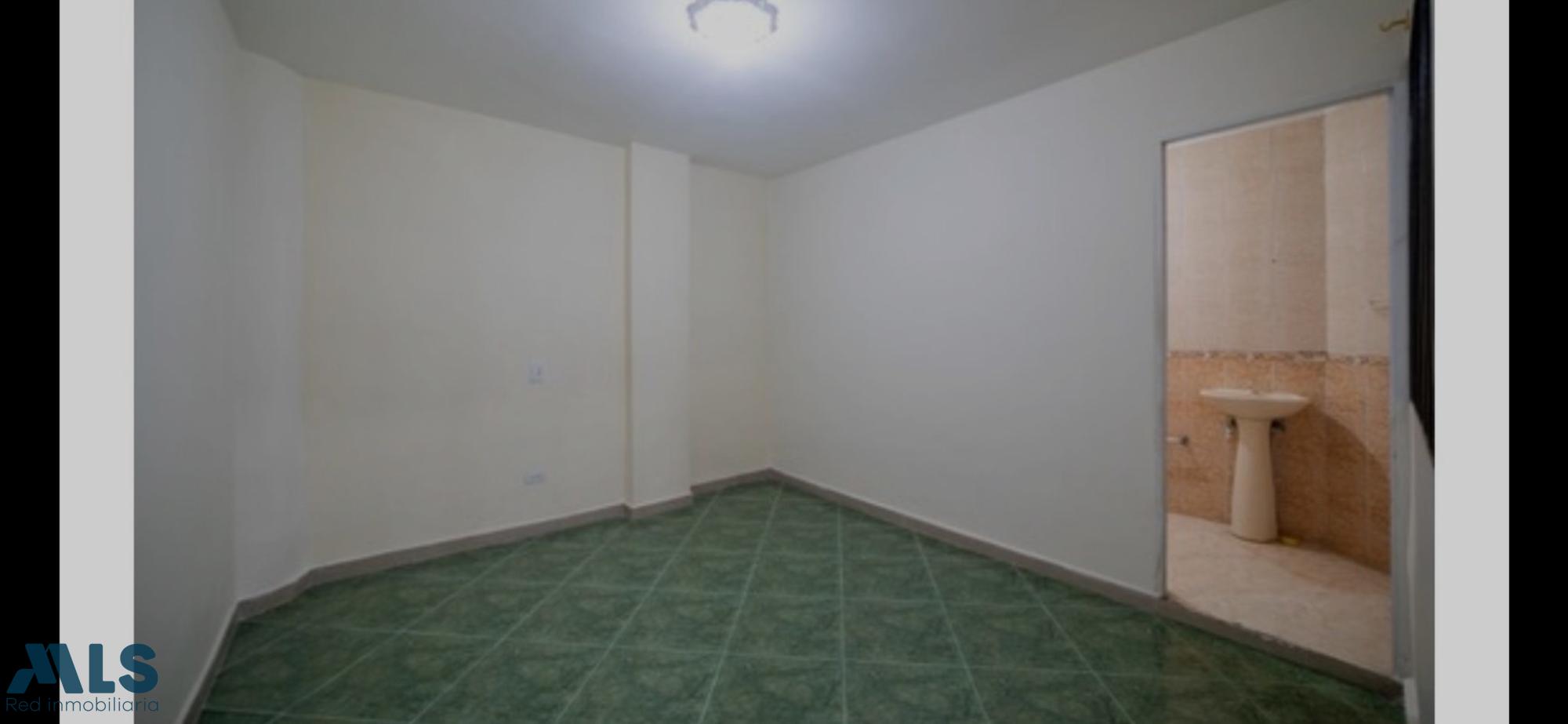 Oportunidad Patrimonial Uso Mixto: Amplia Propiedad sobre Vial Principal en Aranjuez medellin - aranjuez