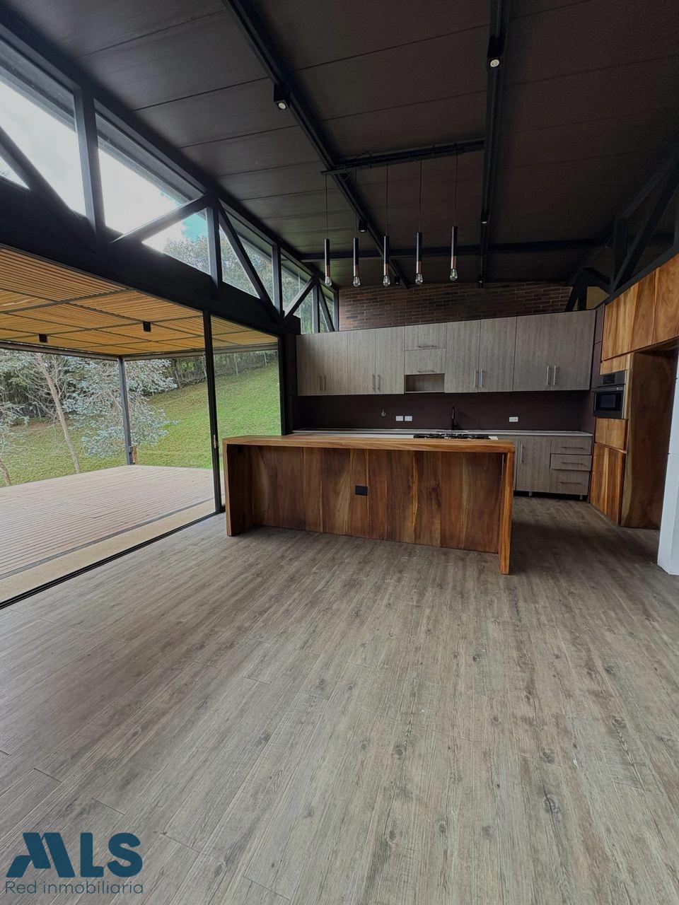 EXCELENTE UBICACION envigado - alto del escobero envigado