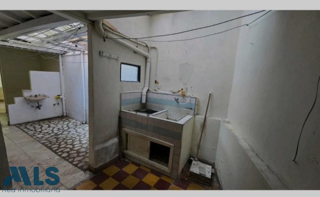 Casa Lote para demoler envigado - uribe angel