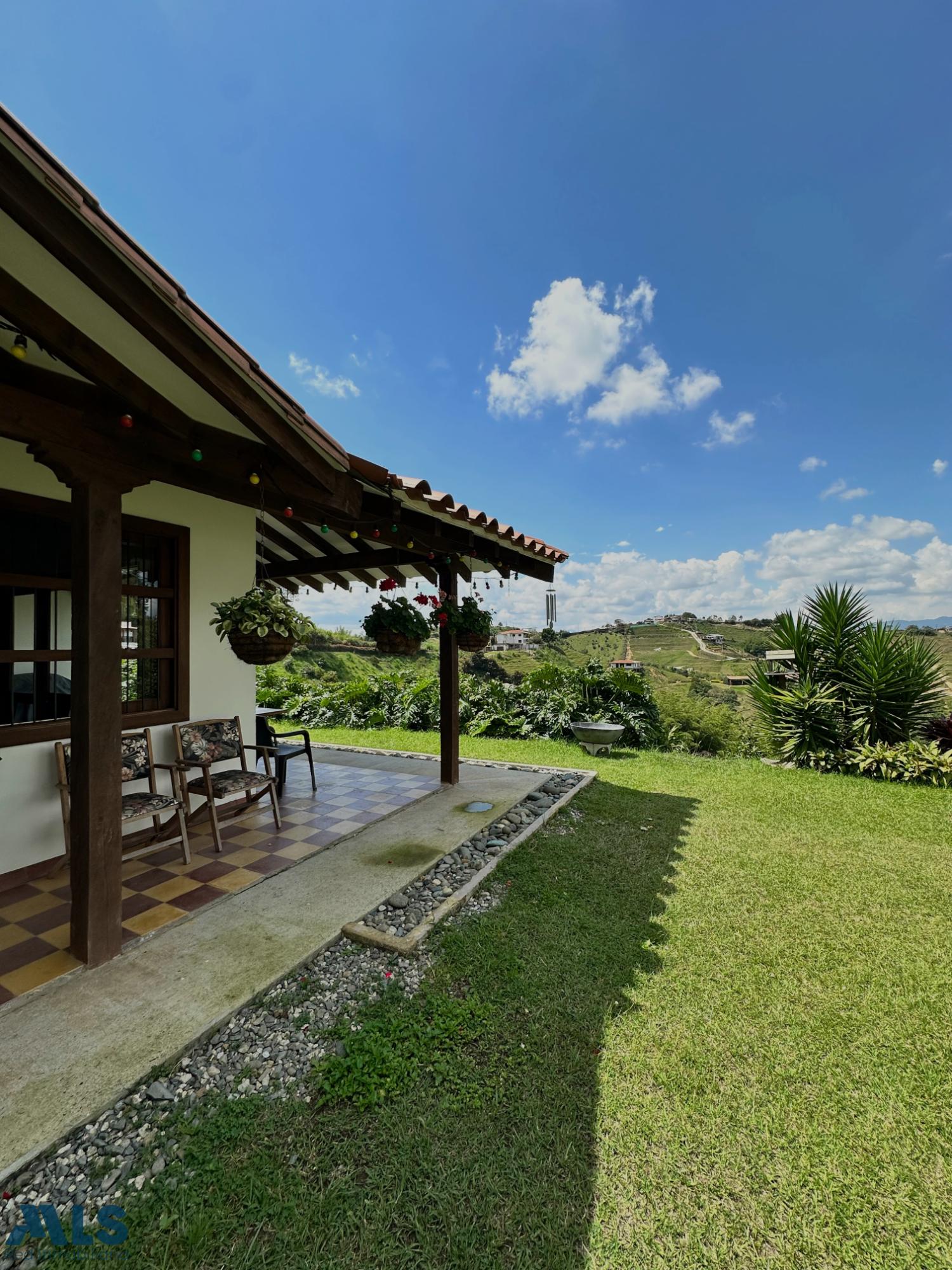 El Balcón del Oriente: Finca con Vista Panorámica en Marinilla marinilla - urbano