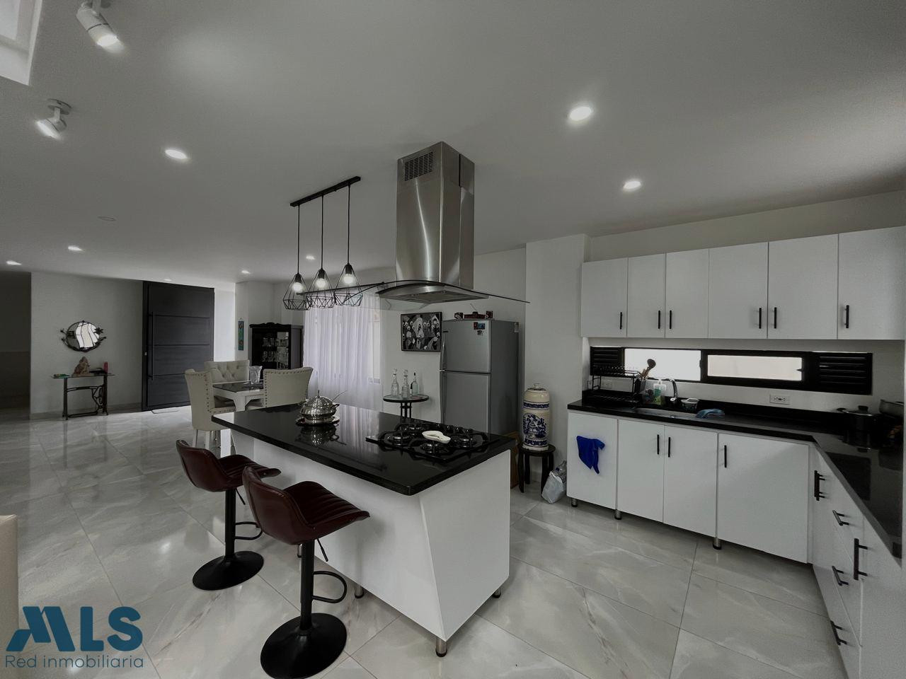 CASA ESQUINERA DE 2 NIVELES EN VENTA EN RIONEGRO, BARRO BLANCO rionegro - v barro blanco