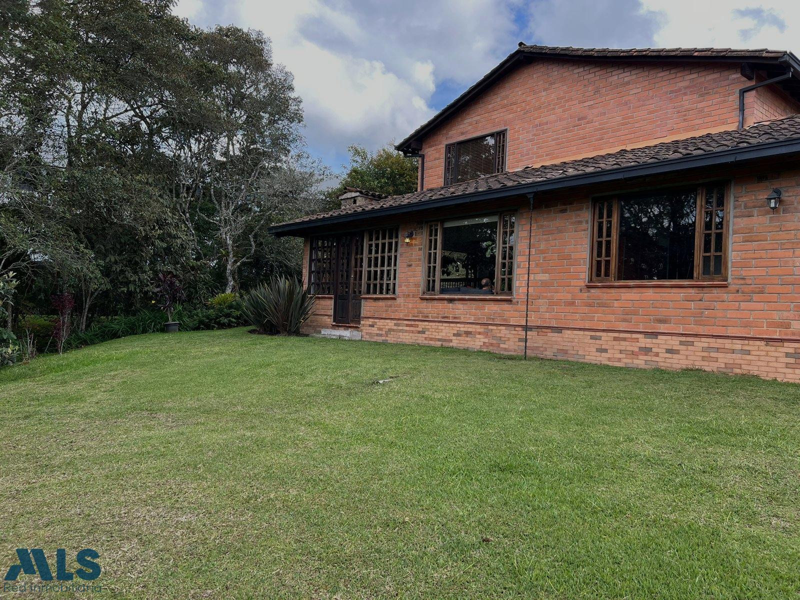 Venta de casa en las palmas UNIDAD CERRADA envigado - alto de las palmas