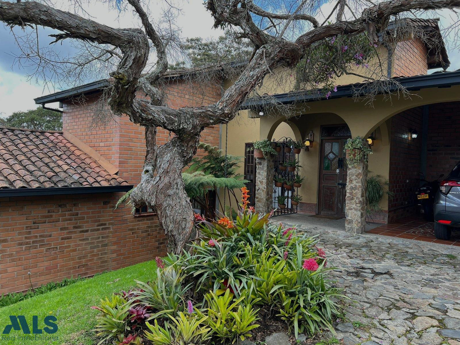 Venta de casa en las palmas UNIDAD CERRADA envigado - alto de las palmas