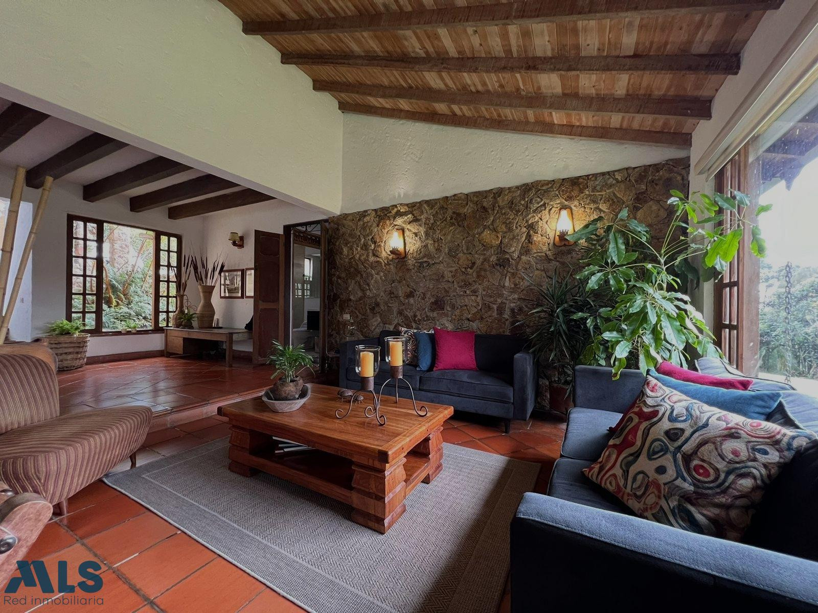 Venta de casa en las palmas UNIDAD CERRADA envigado - alto de las palmas