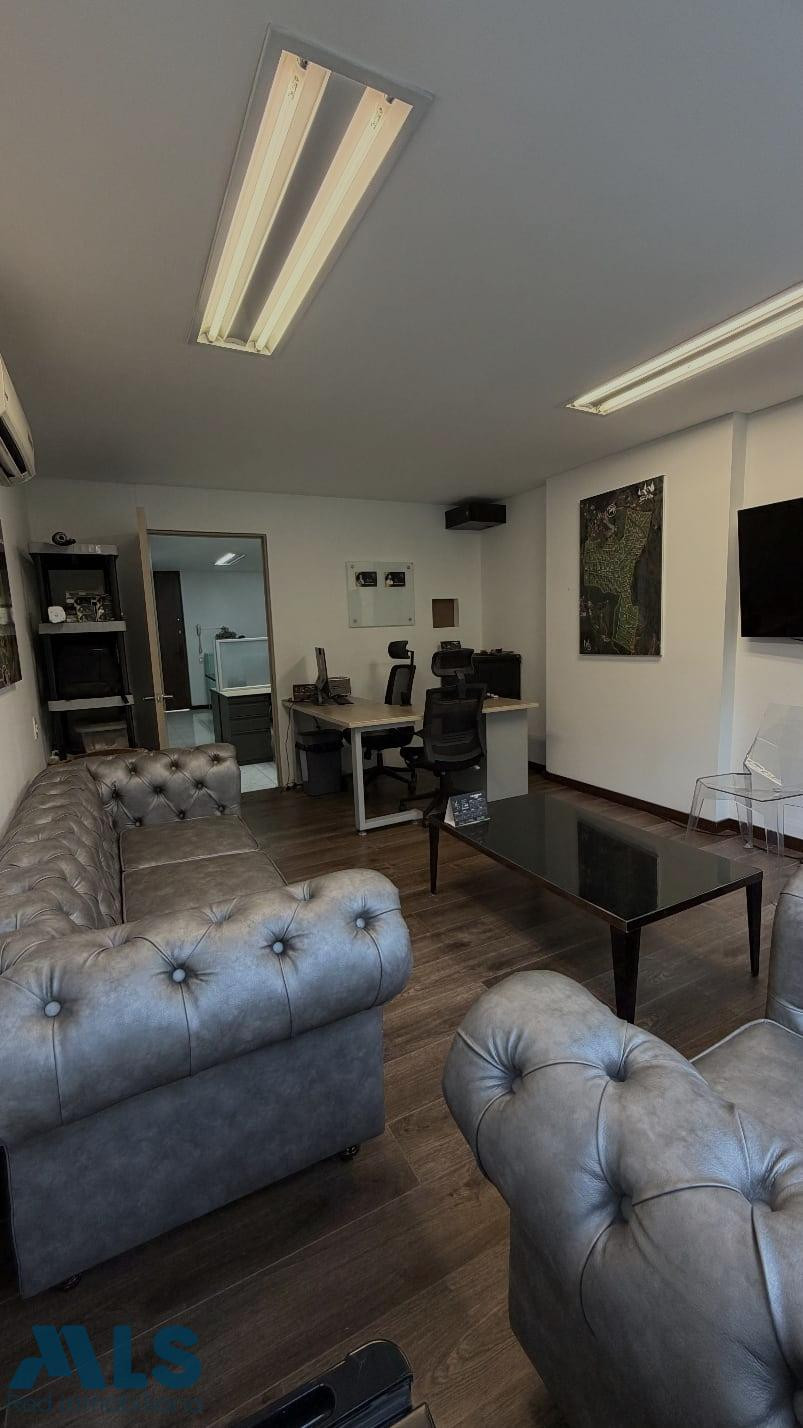 Excelente oficina en la mejor zona de negocios de El Poblado medellin - manila