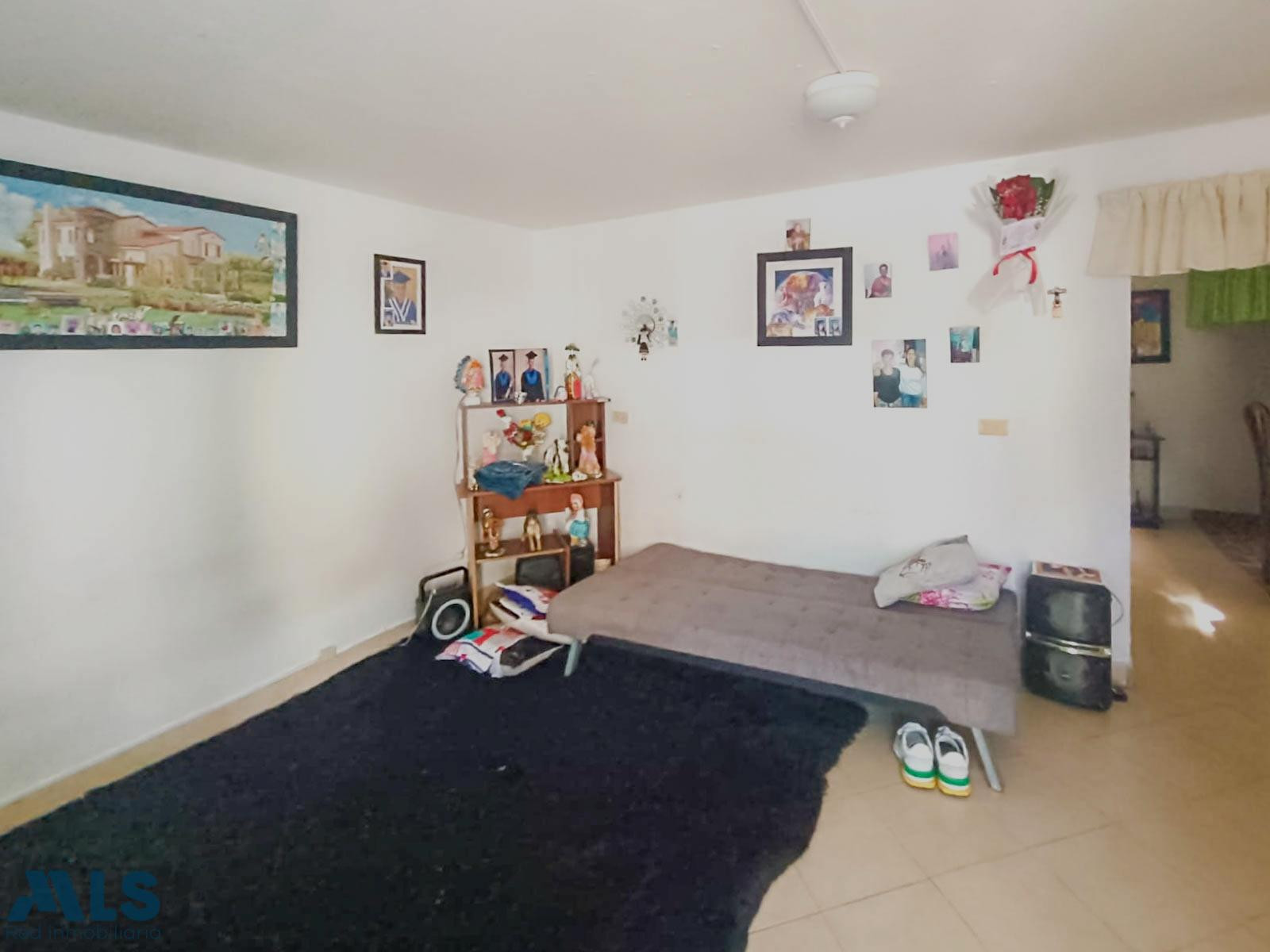 casa de 3 niveles en venta bello - paris