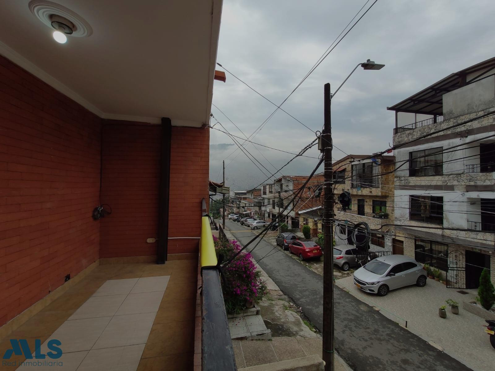 Casa en venta barrio Florencia medellin - florencia