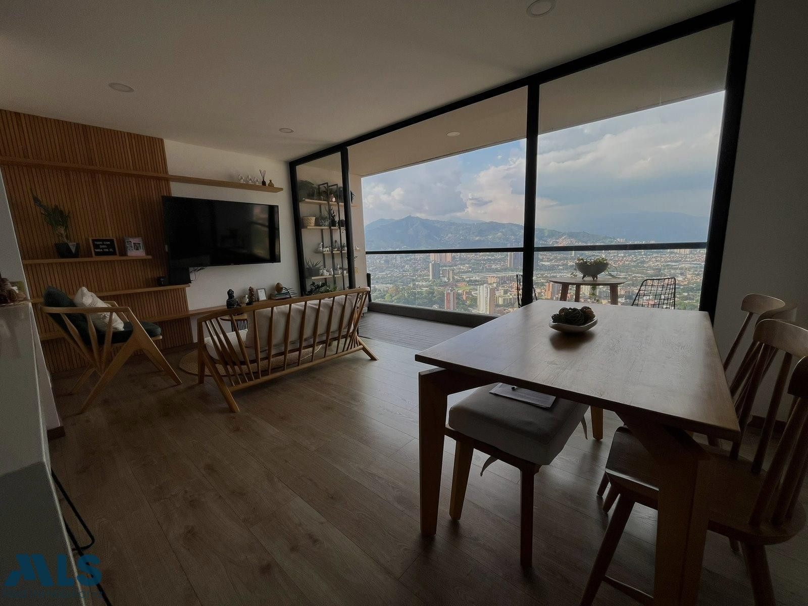 HERMOSO APARTAMENTO EN UNIDAD CERRADA EN EL TRIANON envigado - el trianon